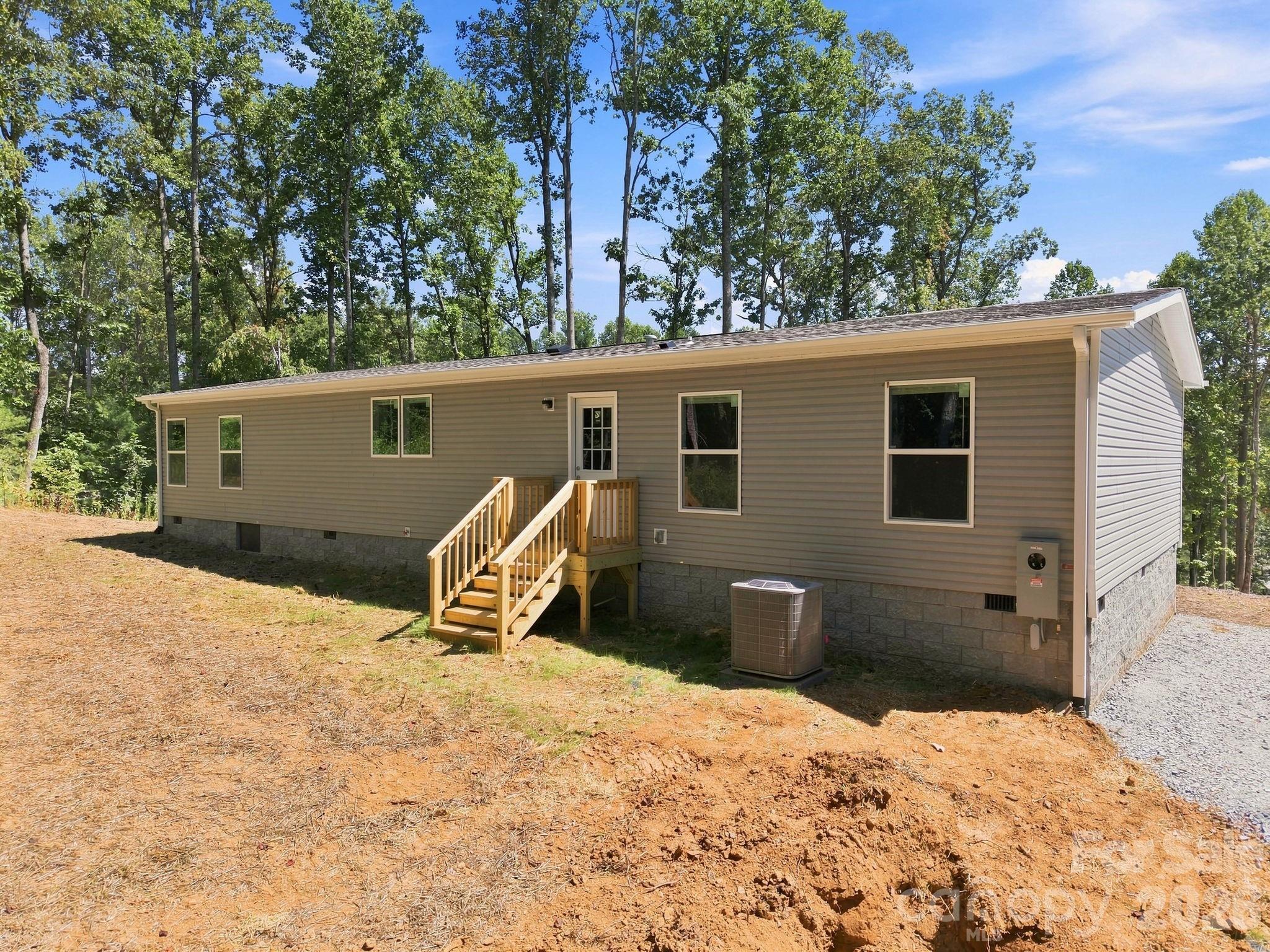 Rear View - 93 Foxcroft Lane, Flat Rock