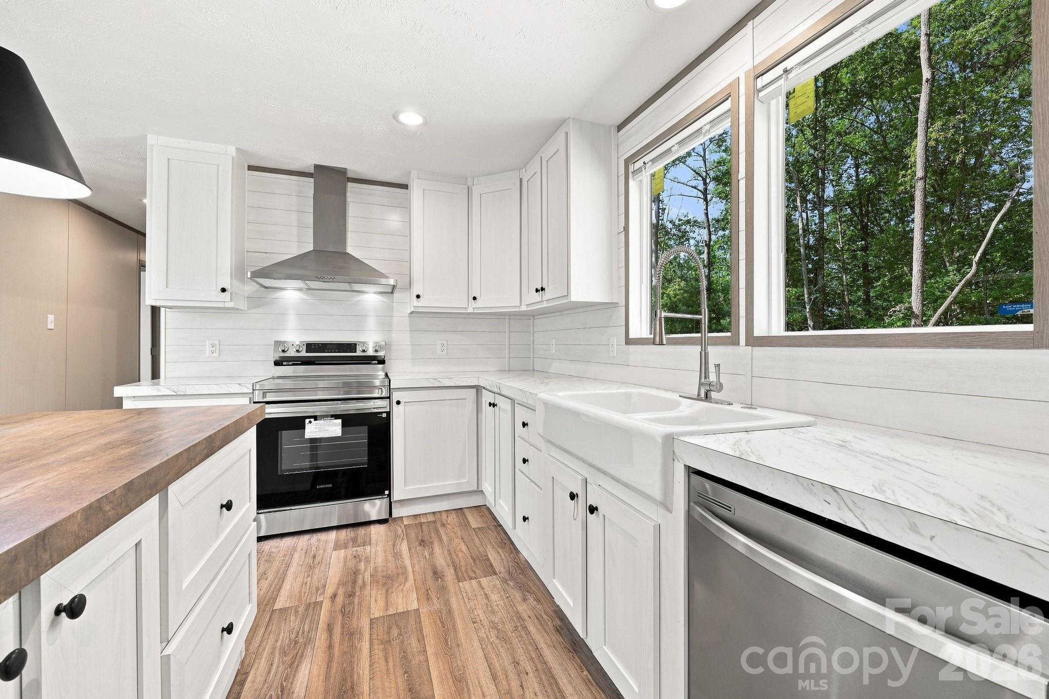 Kitchen - 93 Foxcroft Lane, Flat Rock