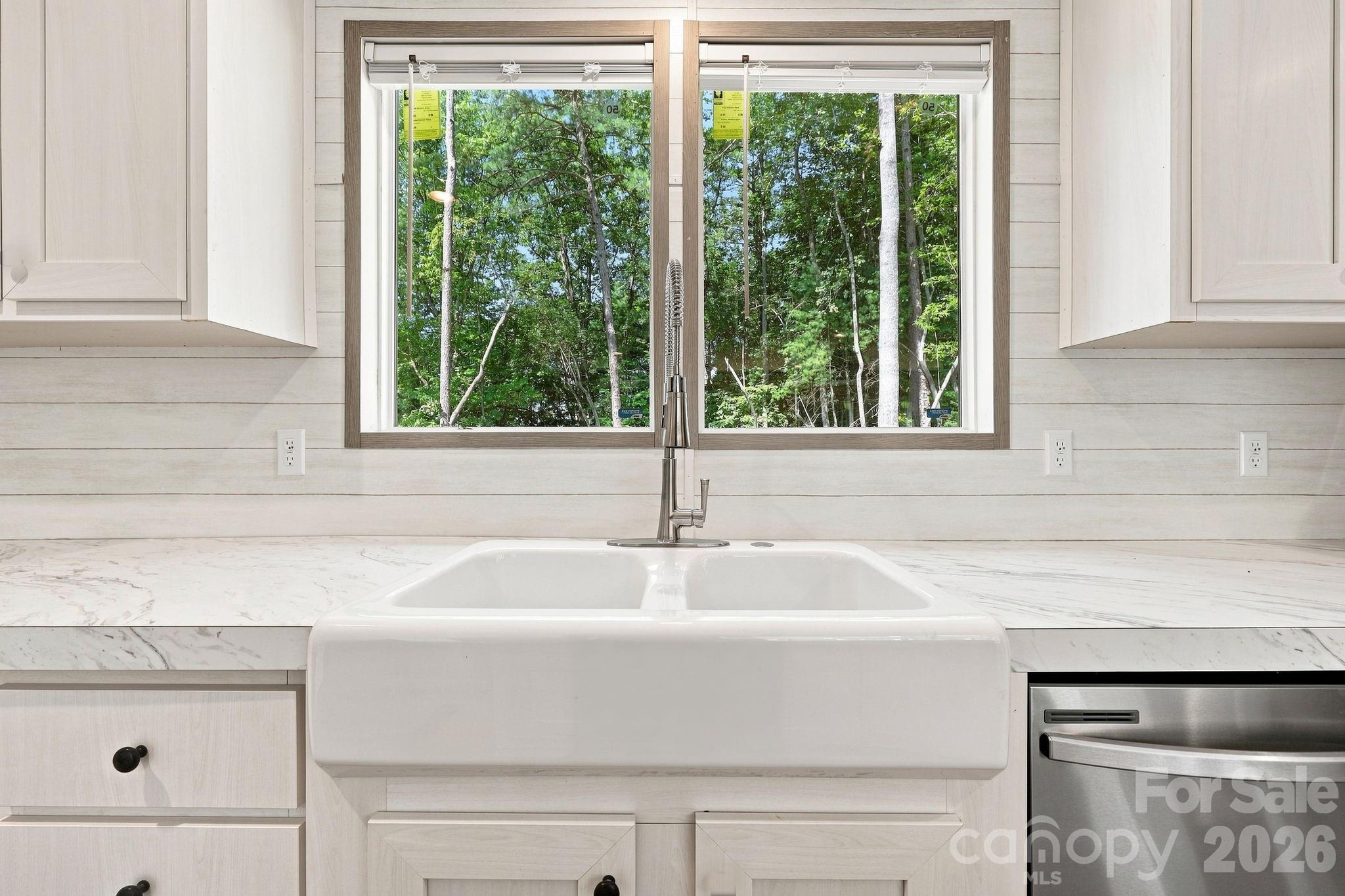 Single Family Residence at 93 Foxcroft Lane, Flat Rock, photo 17 of 38