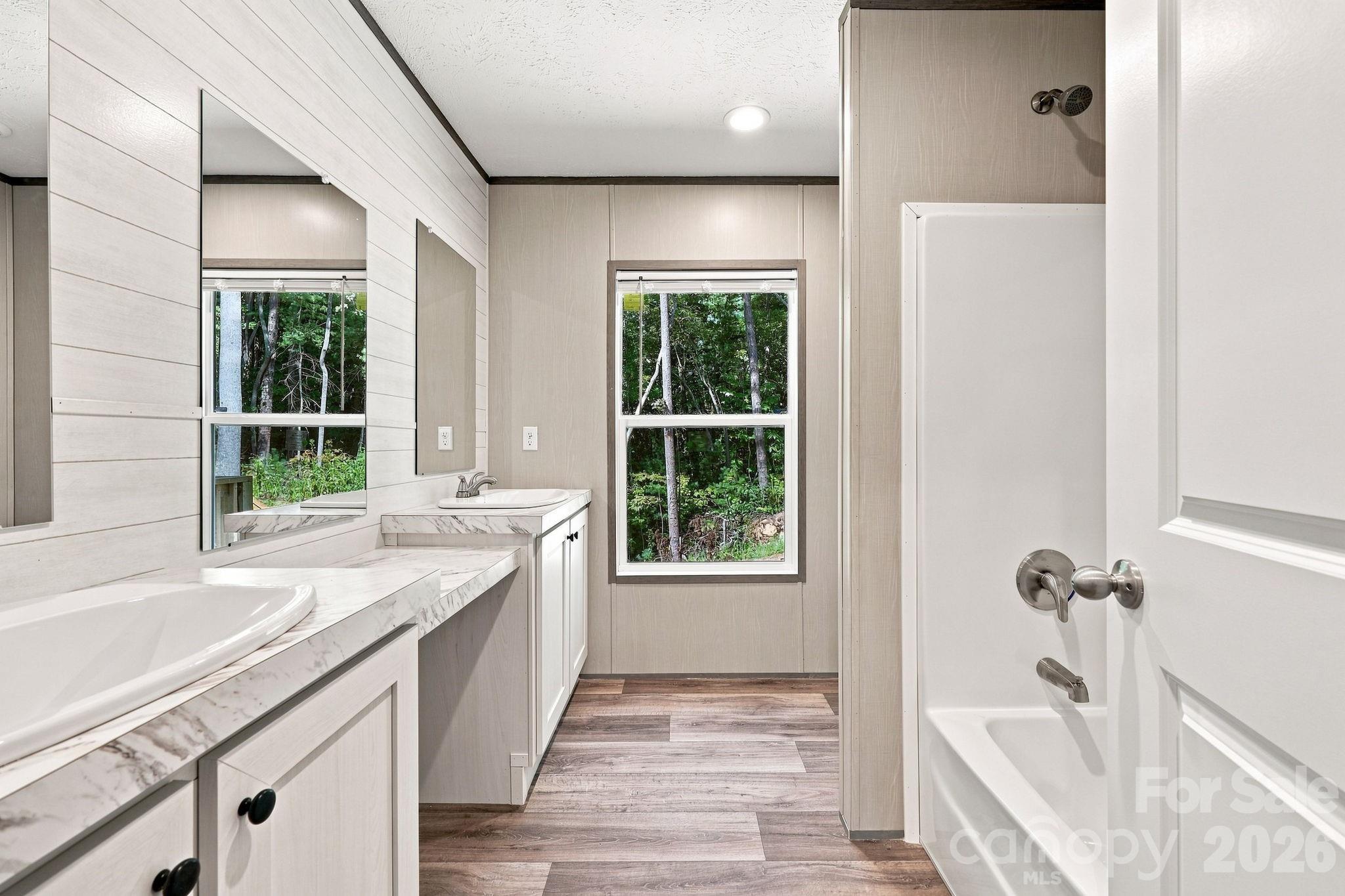 Secondary Bathroom - 93 Foxcroft Lane, Flat Rock