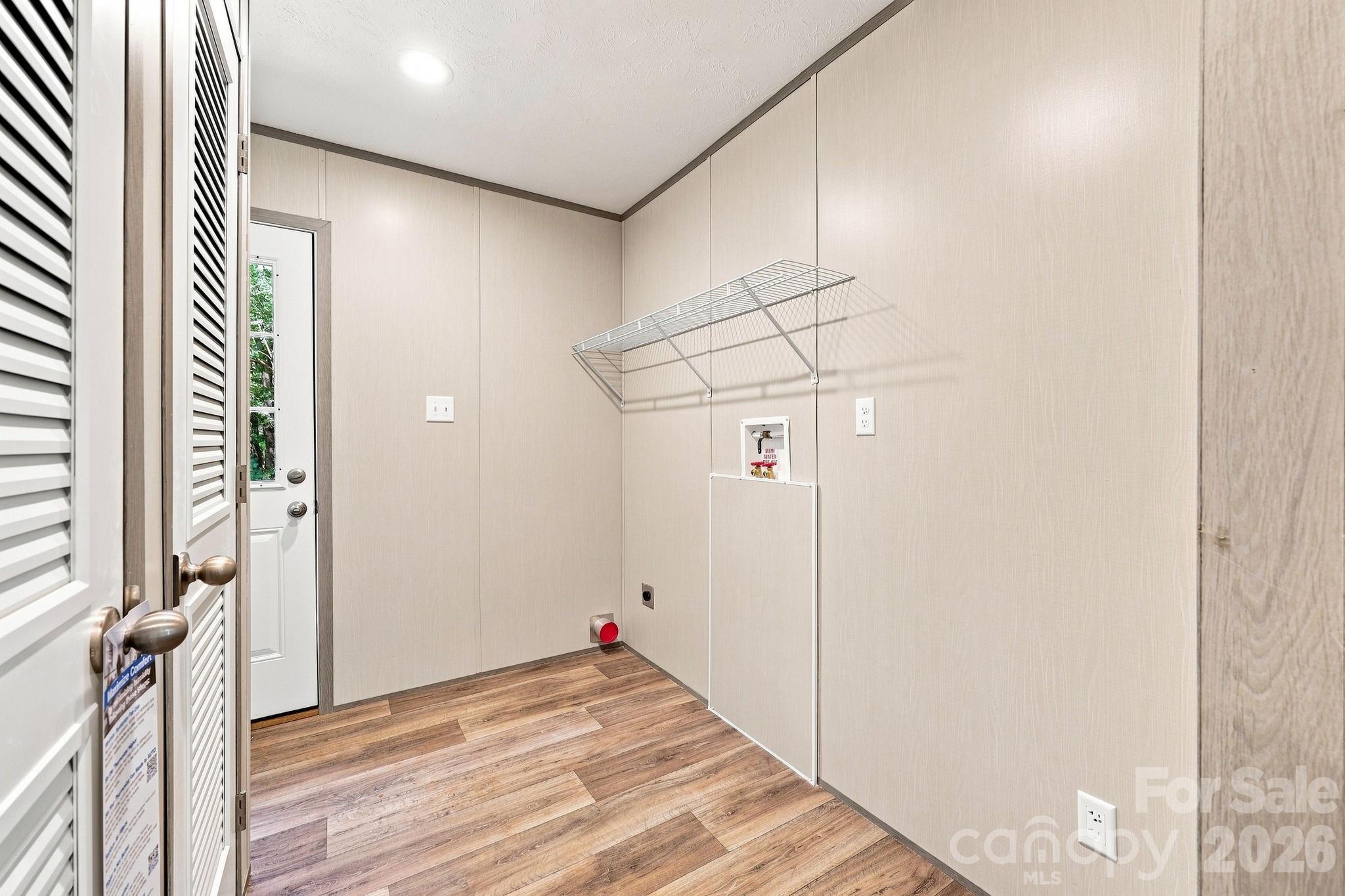 Laundry Room - 93 Foxcroft Lane, Flat Rock
