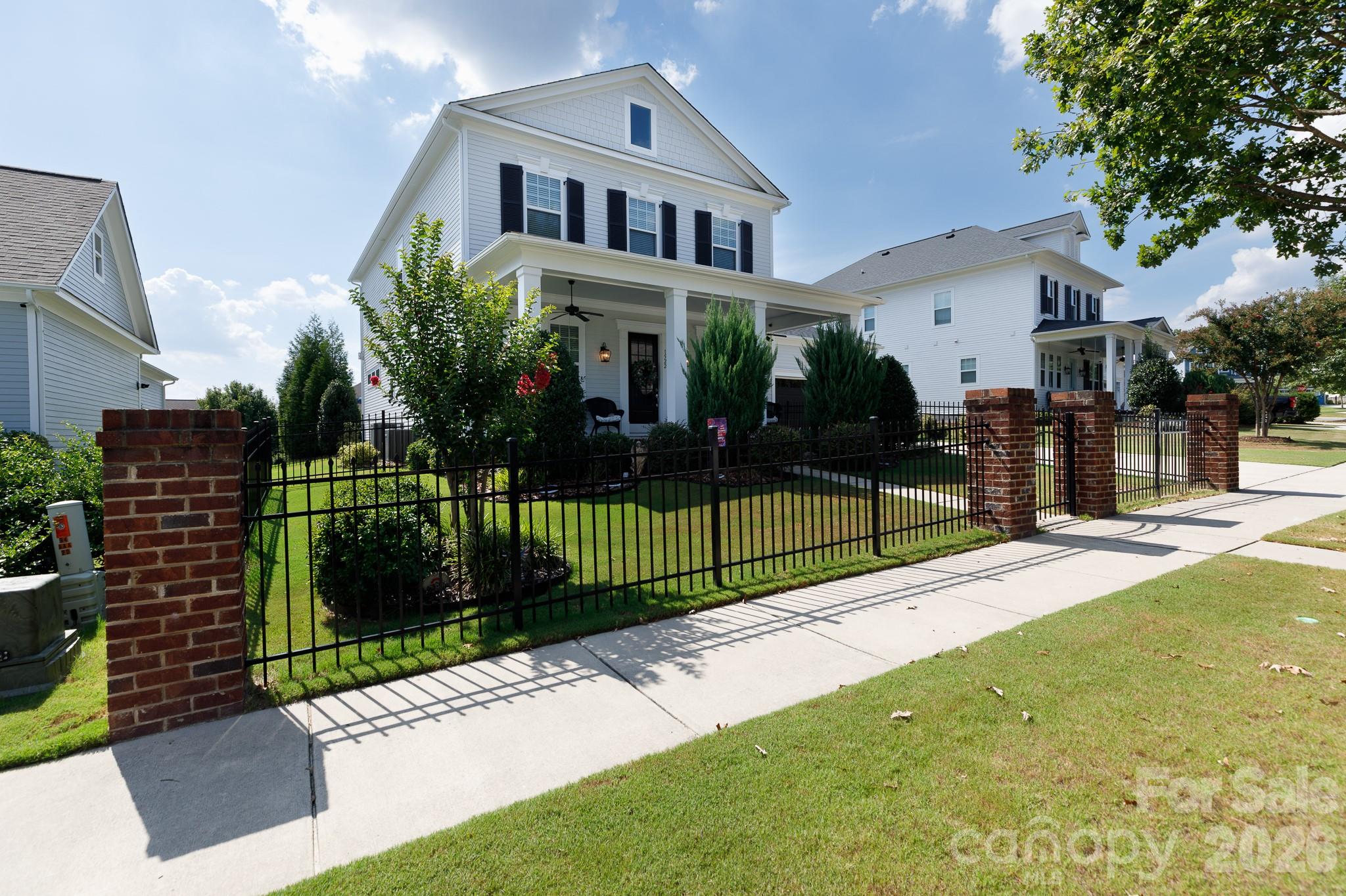 Single Family Residence at 1522 Half Pint Loop, Fort Mill, photo 2 of 47