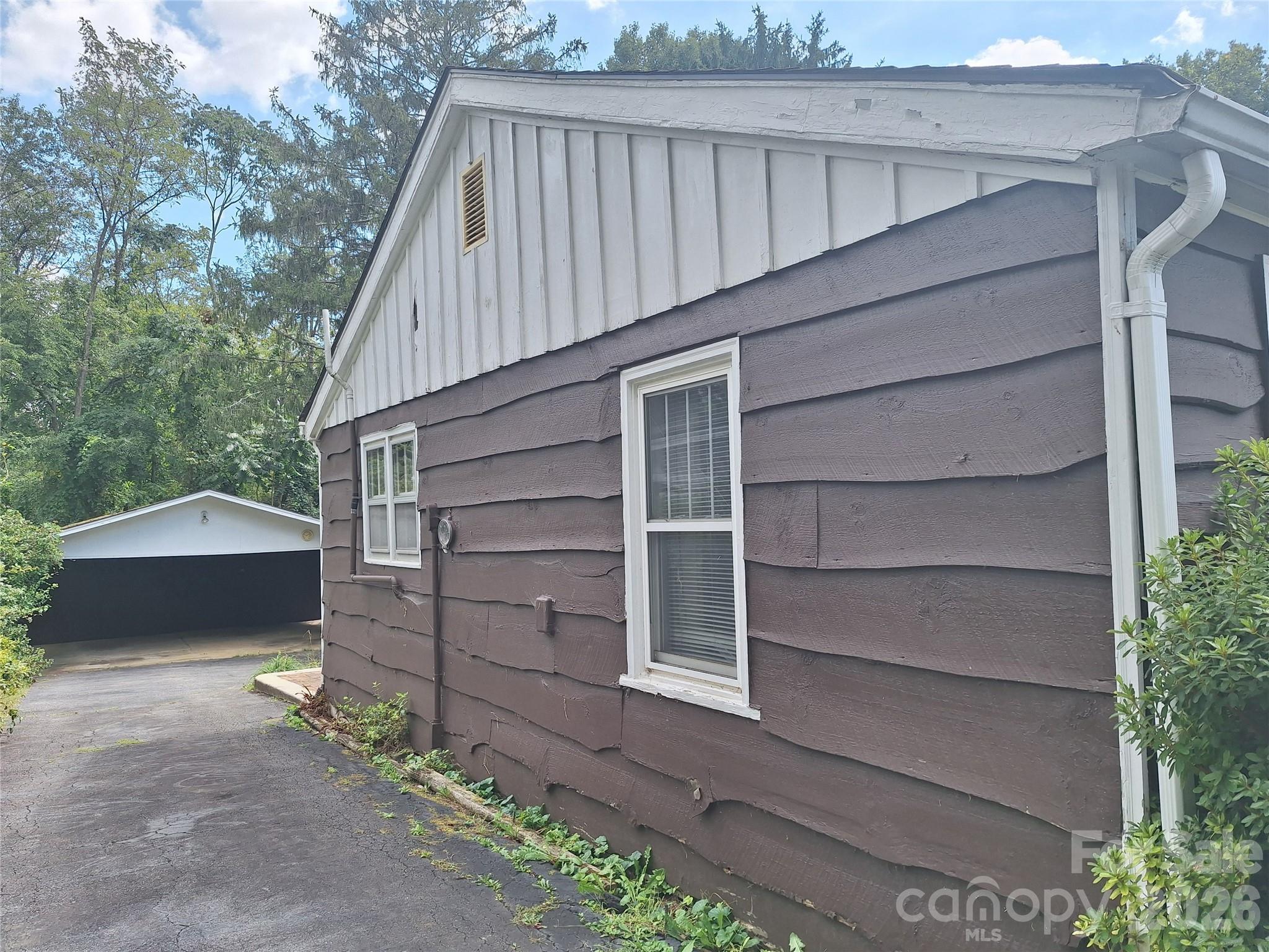 Left side - 16 Shannon Drive, Asheville