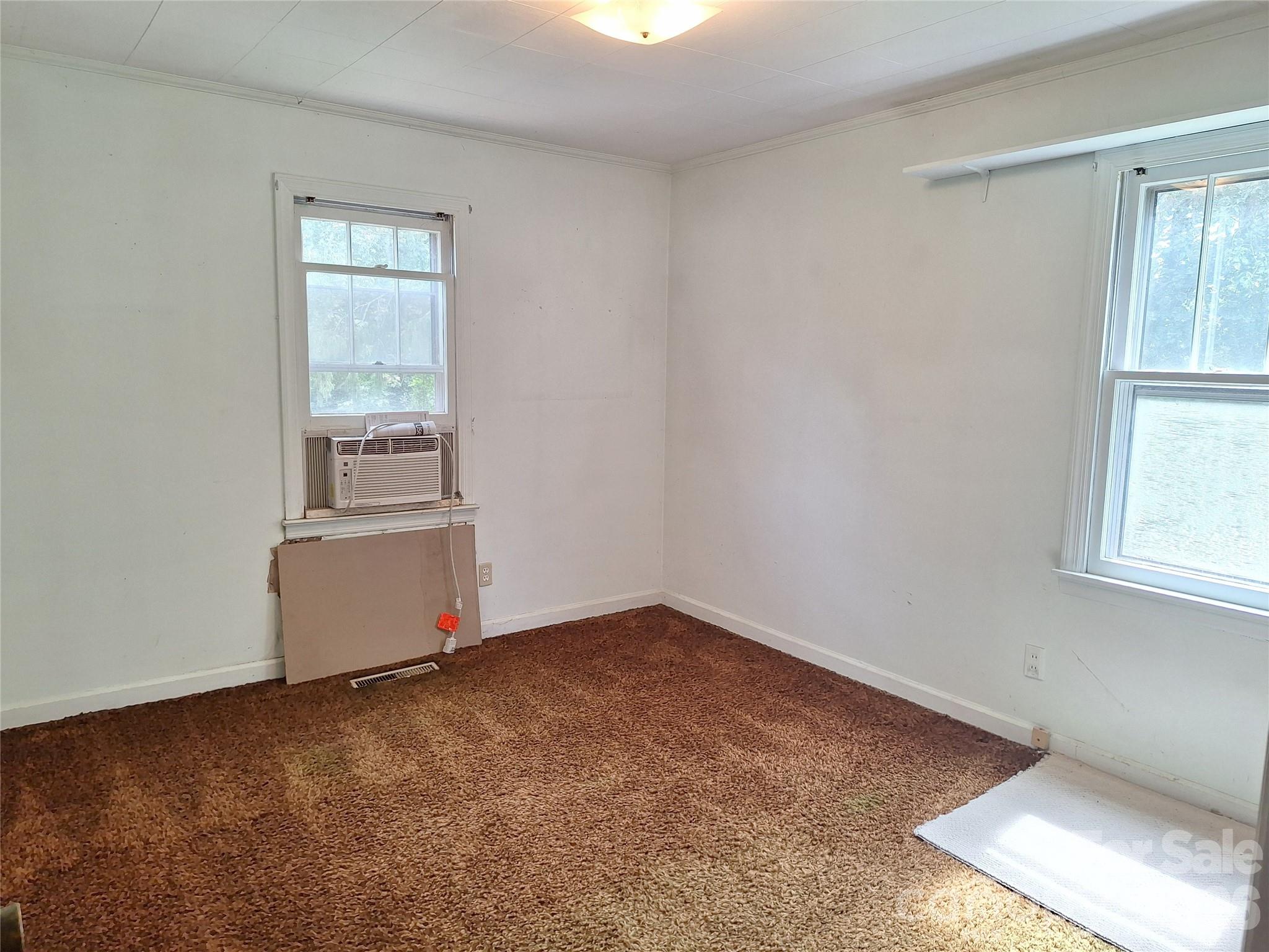Single Family Residence at 16 Shannon Drive, Asheville, photo 13 of 25