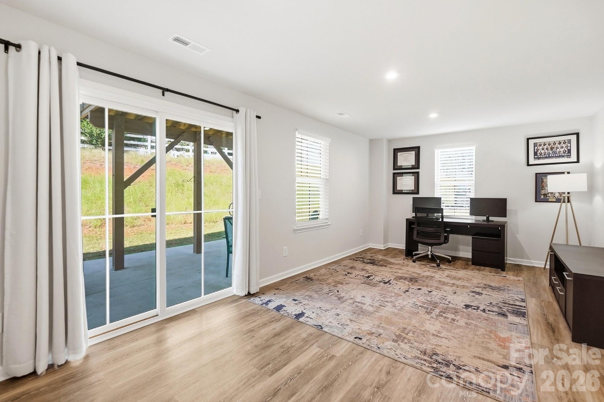 Large flex space down - 2606 Grantham Place Drive, Fort Mill