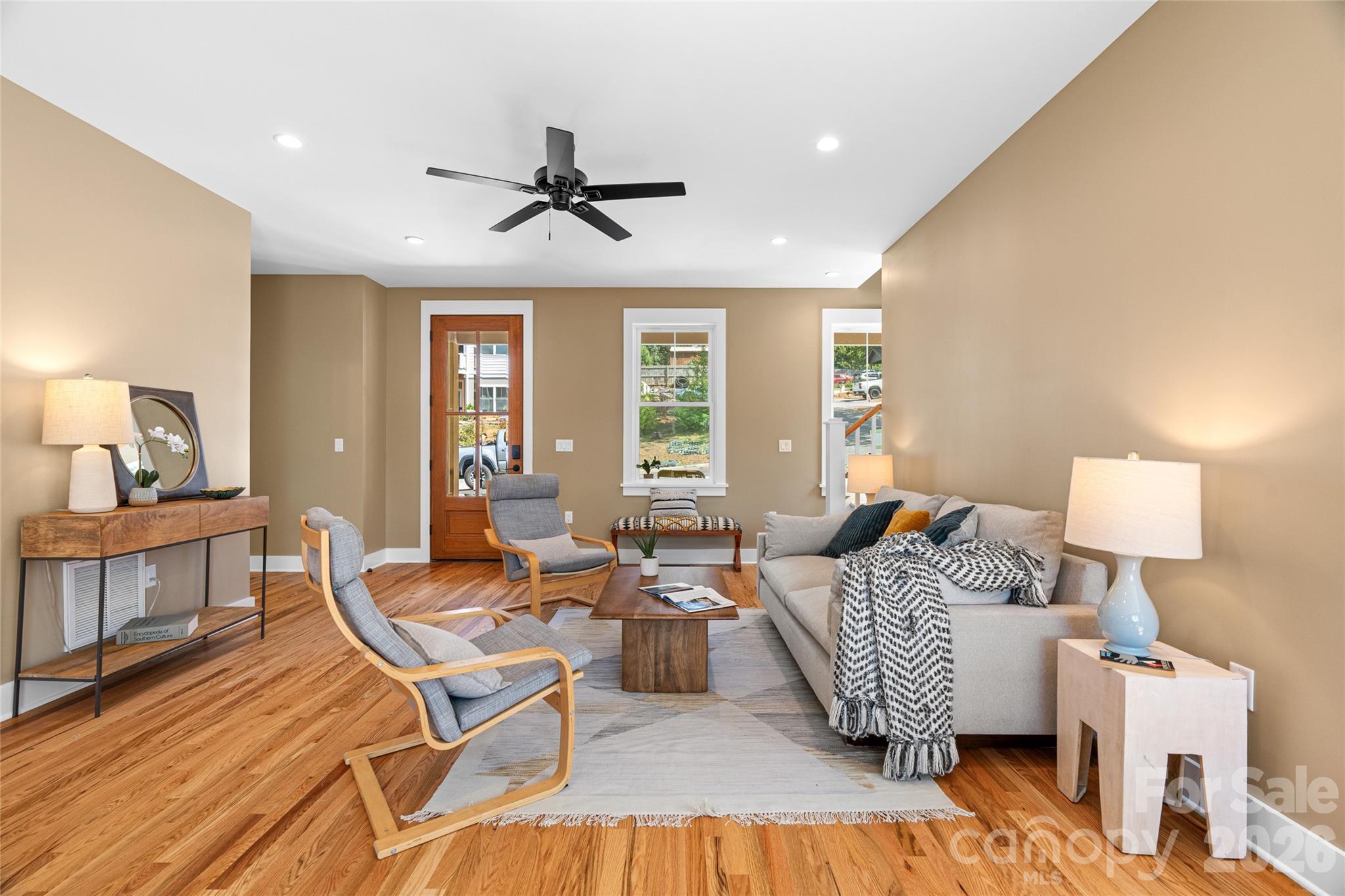 Single Family Residence at 112 Alma Lane, Asheville, photo 9 of 39