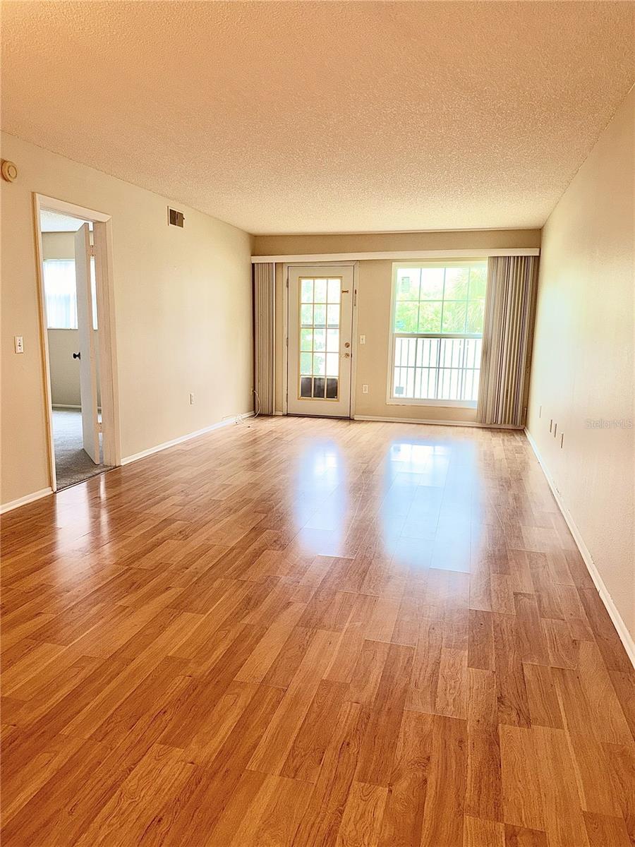 Bright Living Room - 4140 PASSPORT LN #101, NEW PORT RICHEY