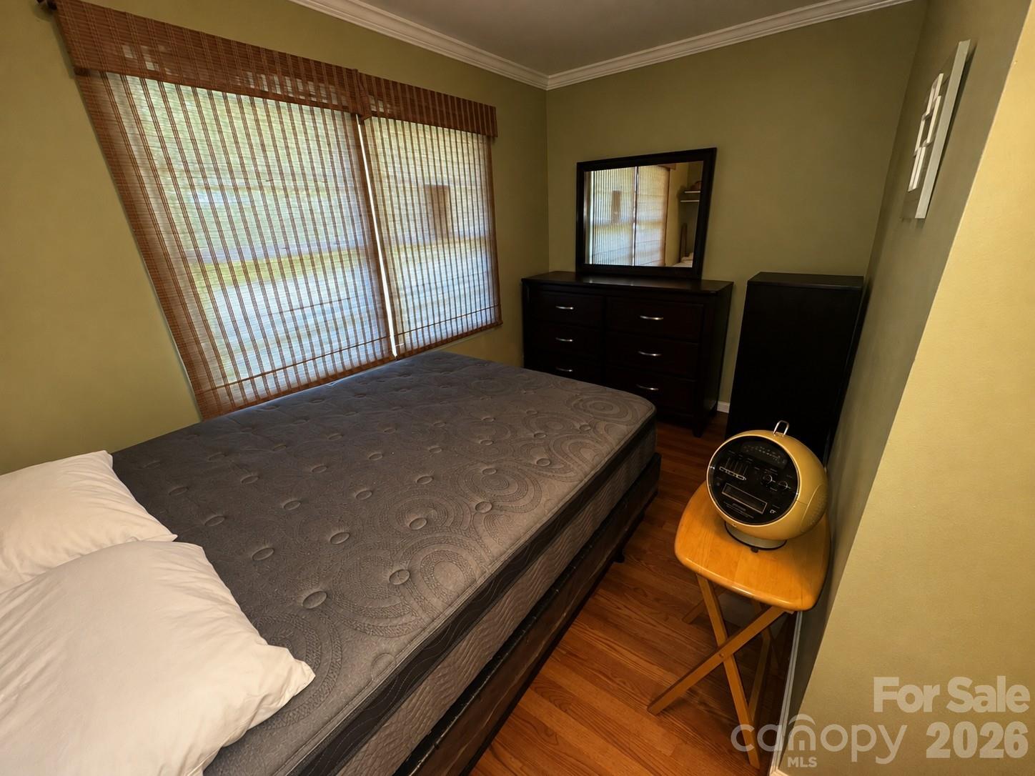 Cozy Bedroom 2 - 4711 Summit Avenue, Greensboro