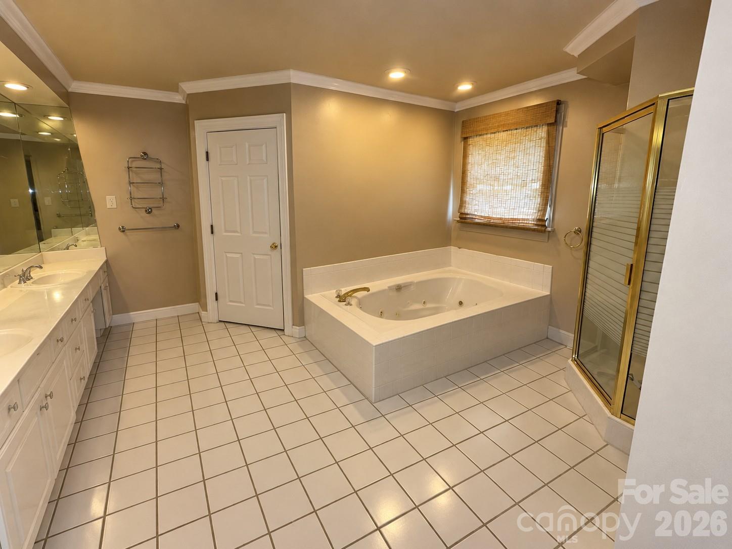 Warm Master Bathroom Interior - 4711 Summit Avenue, Greensboro