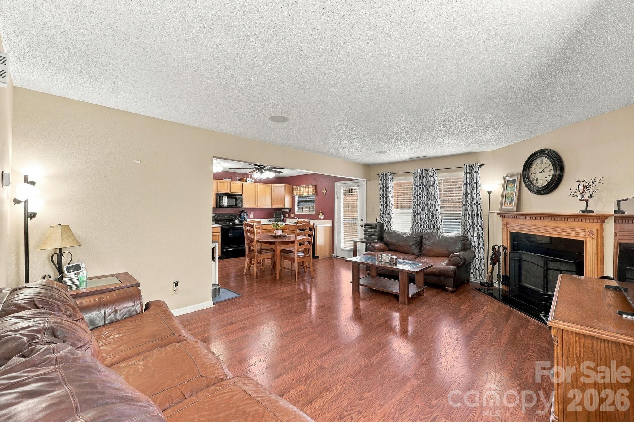 Single Family Residence at 4331 Saint Catherines Court, Concord, photo 10 of 48