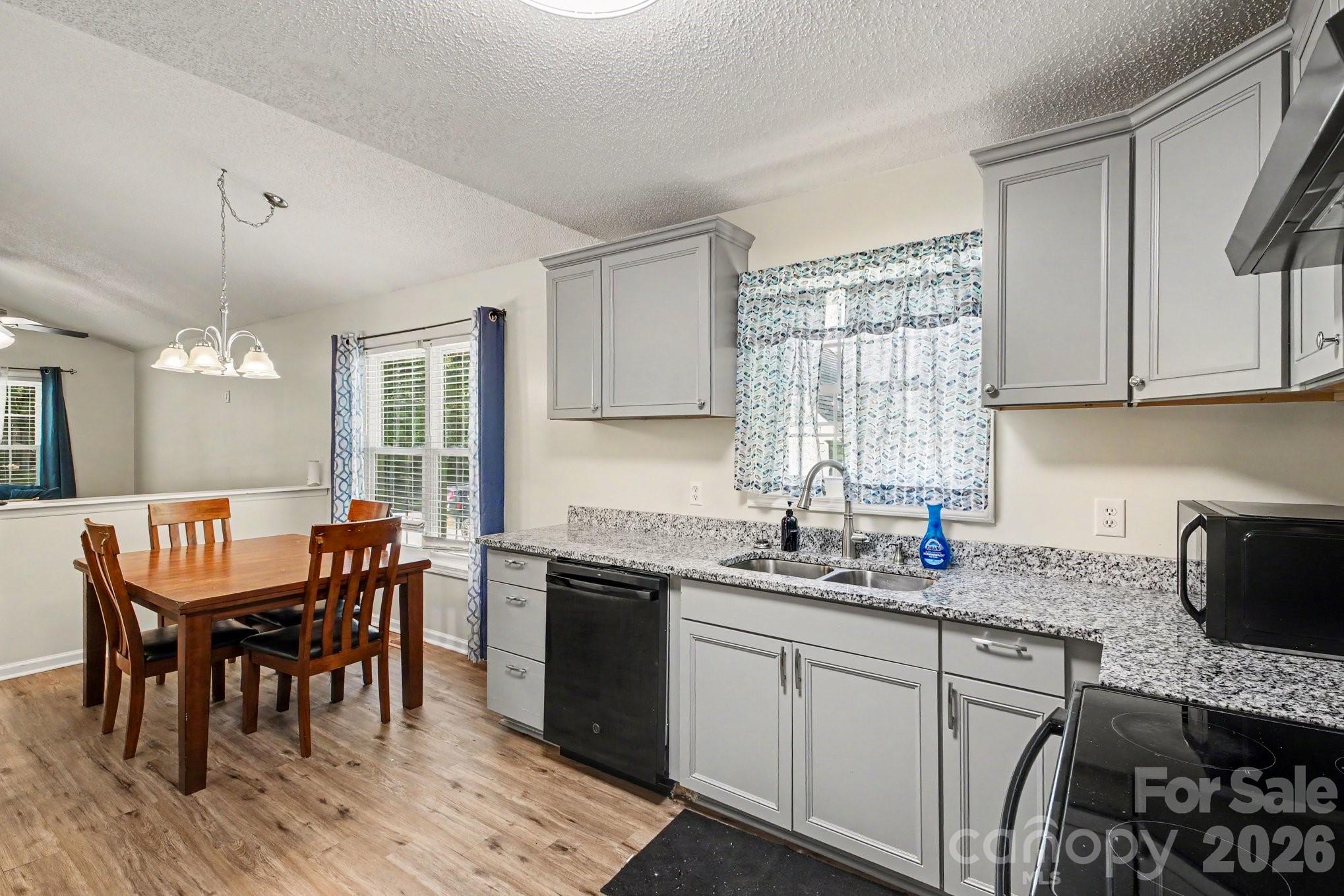 Single Family Residence at 1560 Cambridge Heights Place NW, Concord, photo 8 of 19