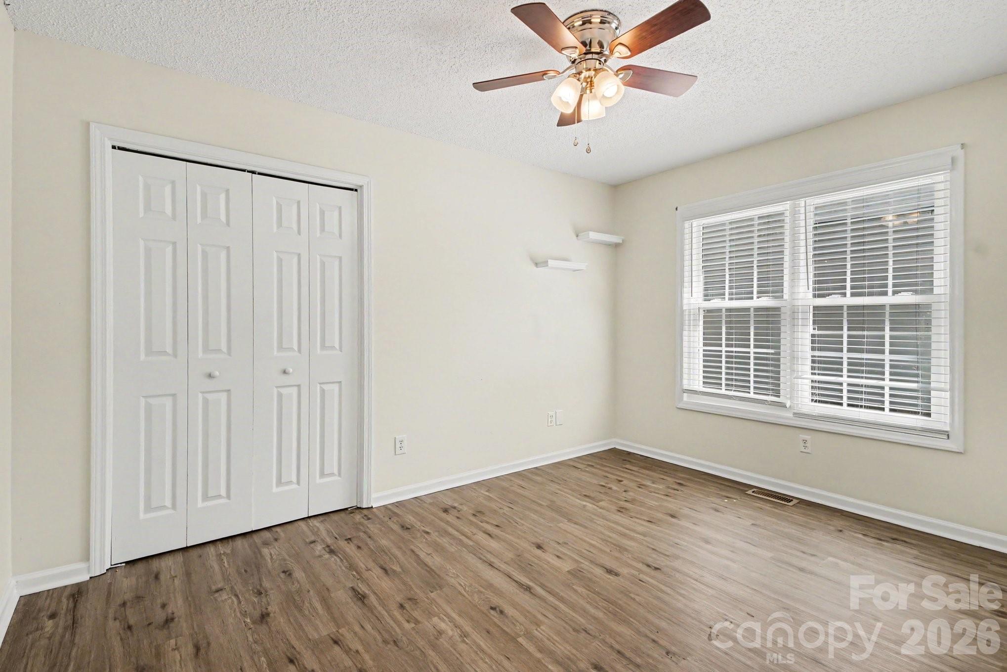 Single Family Residence at 1560 Cambridge Heights Place NW, Concord, photo 14 of 19