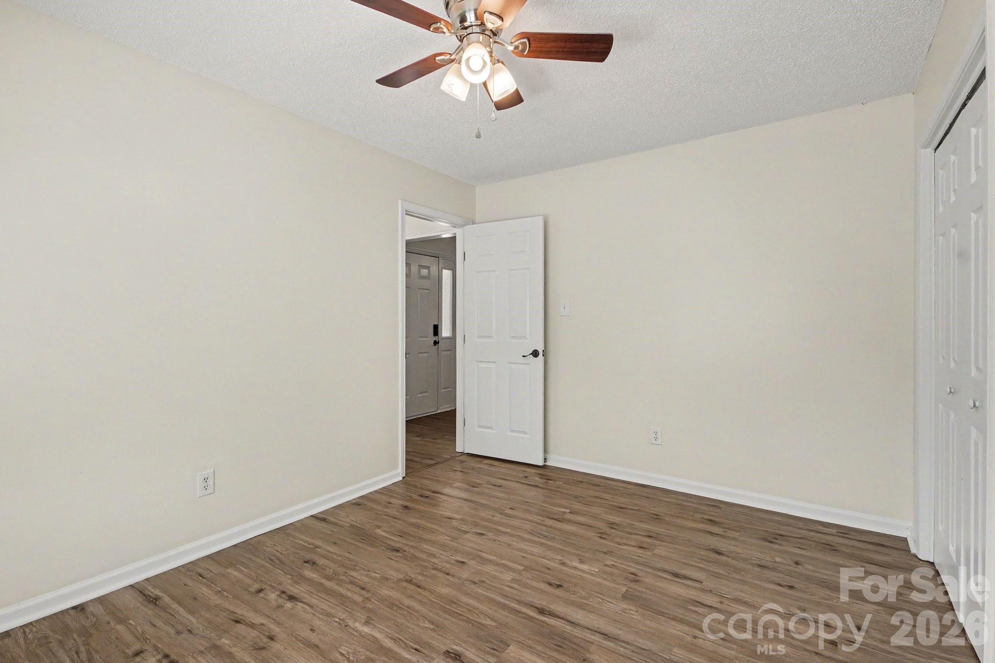 Single Family Residence at 1560 Cambridge Heights Place NW, Concord, photo 15 of 19