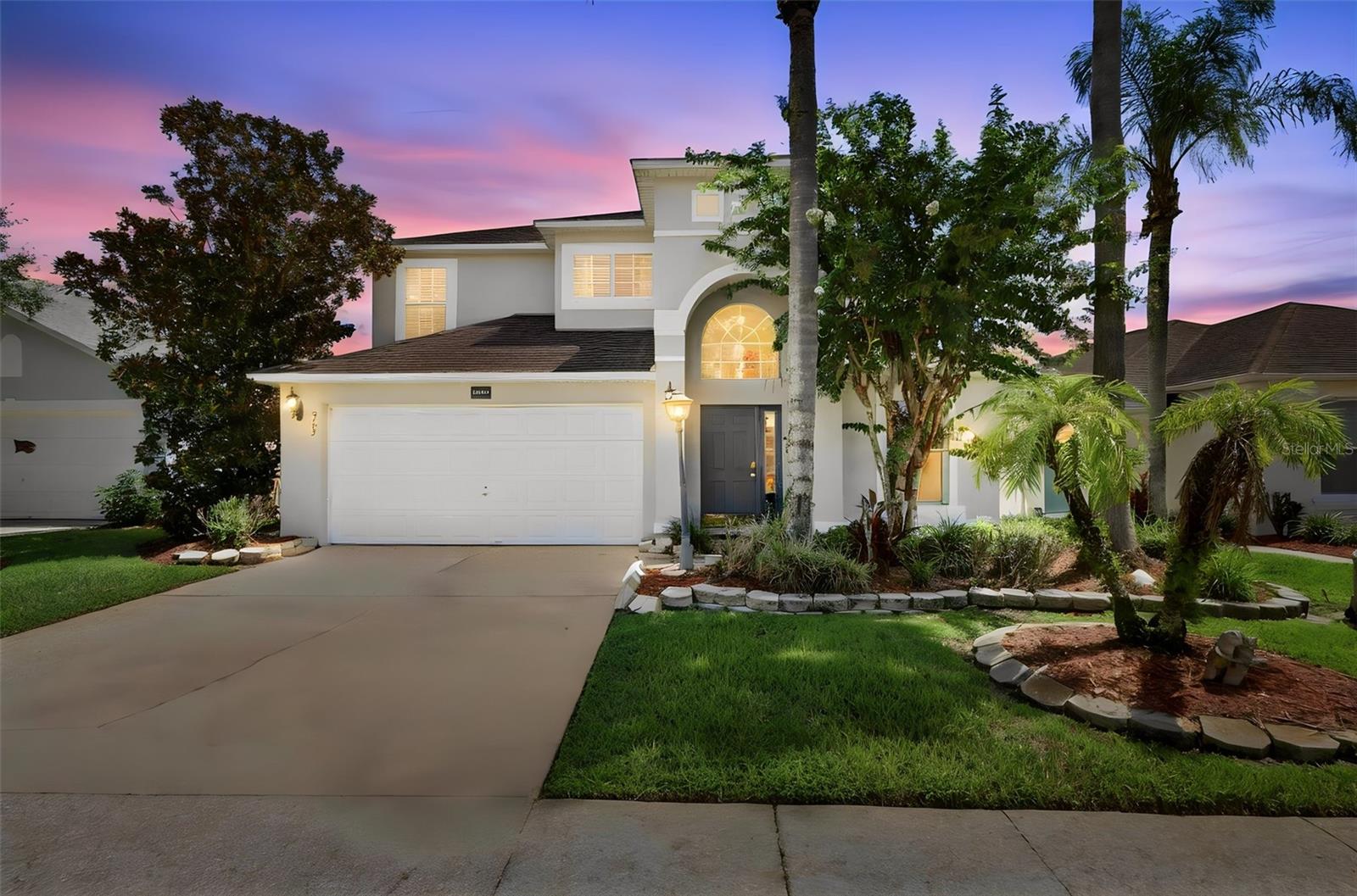 963 LAKE BERKLEY DR