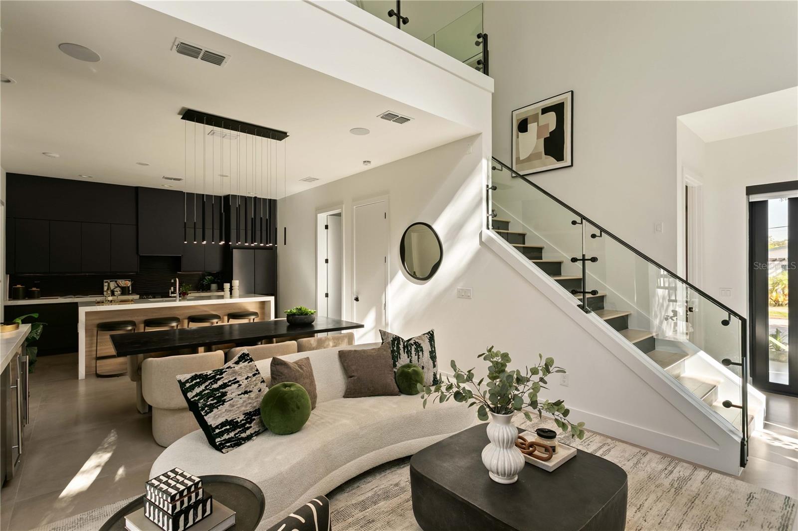 Single Family Residence at 1322 W GRACE ST, TAMPA, photo 12 of 55