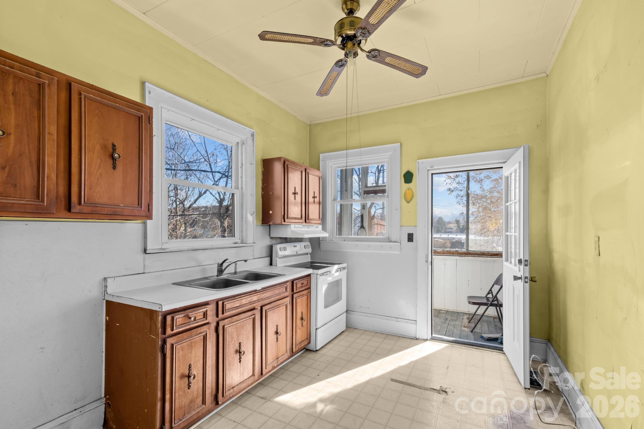 Single Family Residence at 1011 Ashe Avenue NW, Lenoir, photo 16 of 41