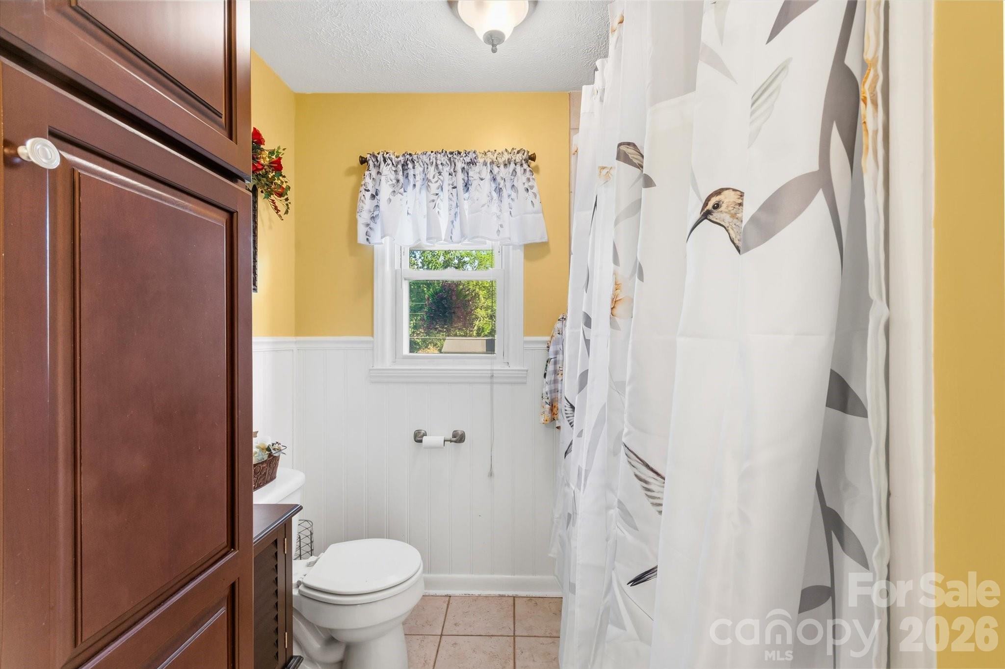 Single Family Residence at 105 Merrywood Drive, Lenoir, photo 23 of 46
