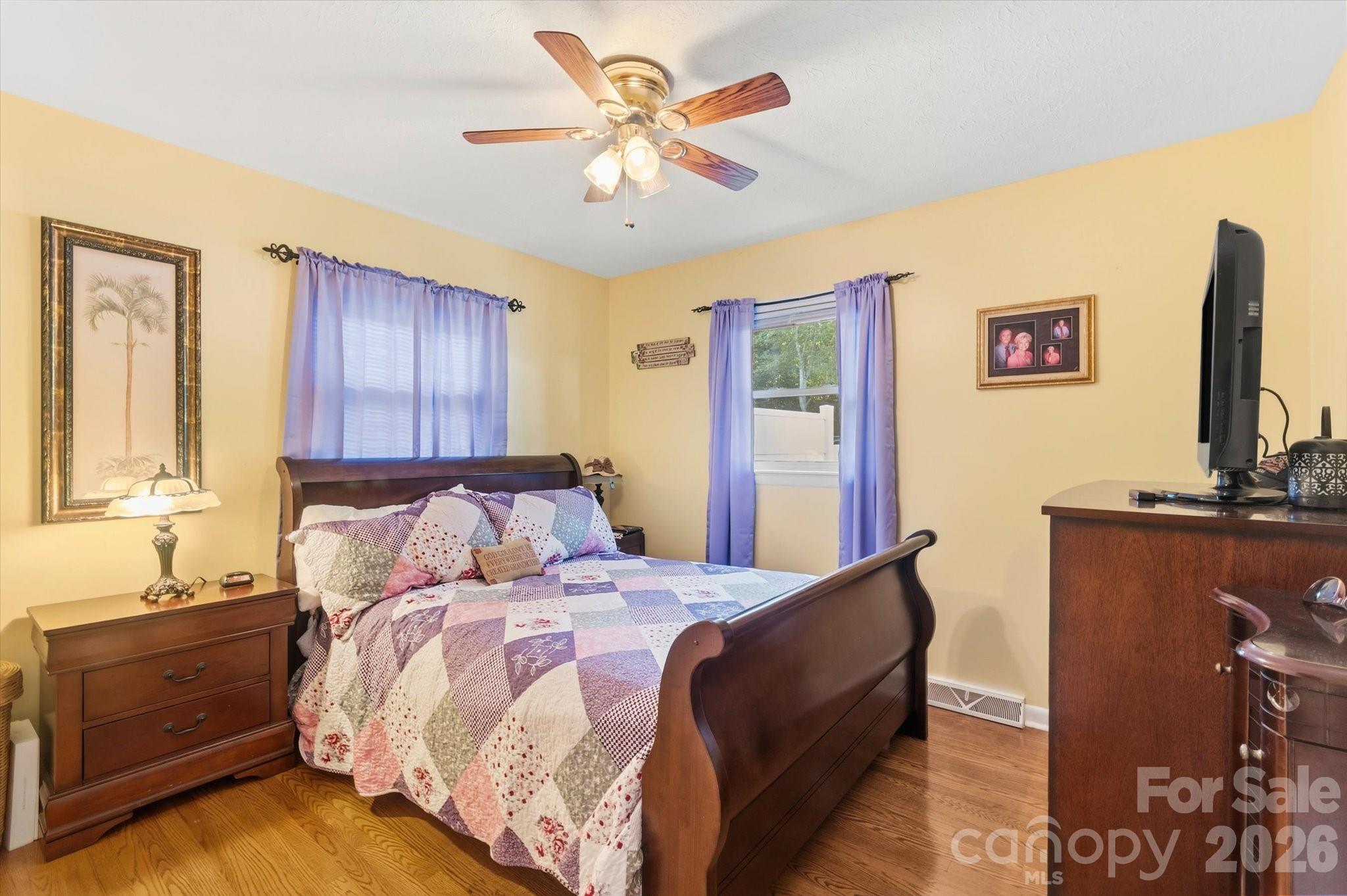 Single Family Residence at 105 Merrywood Drive, Lenoir, photo 25 of 46
