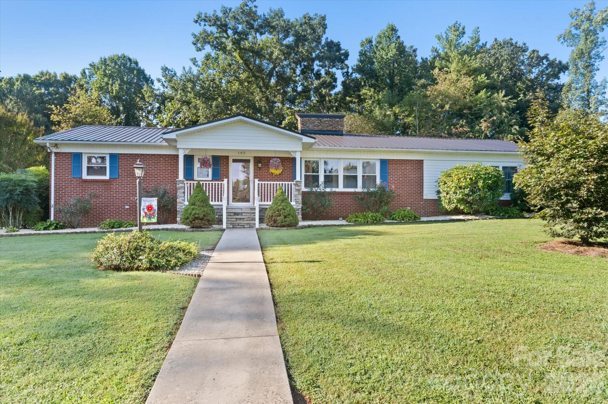 Single Family Residence at 105 Merrywood Drive, Lenoir, photo 37 of 46