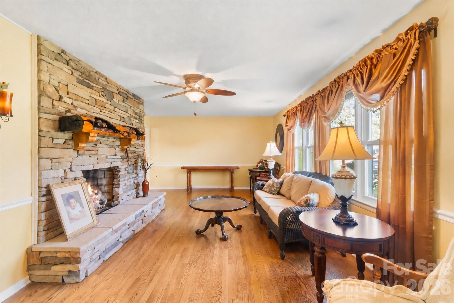Single Family Residence at 105 Merrywood Drive, Lenoir, photo 19 of 46