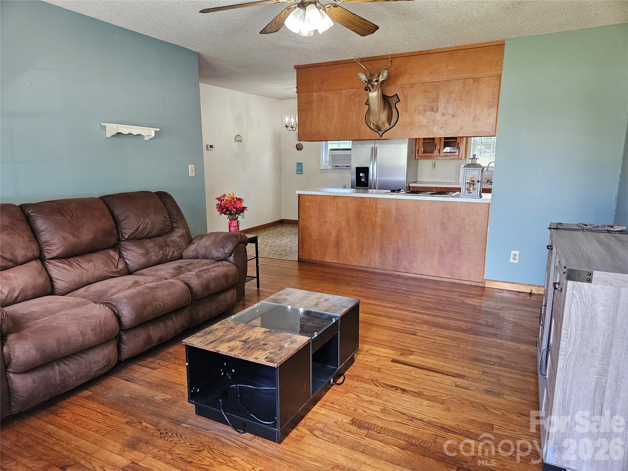 Single Family Residence at 2648 Rose Place, Lenoir, photo 2 of 27