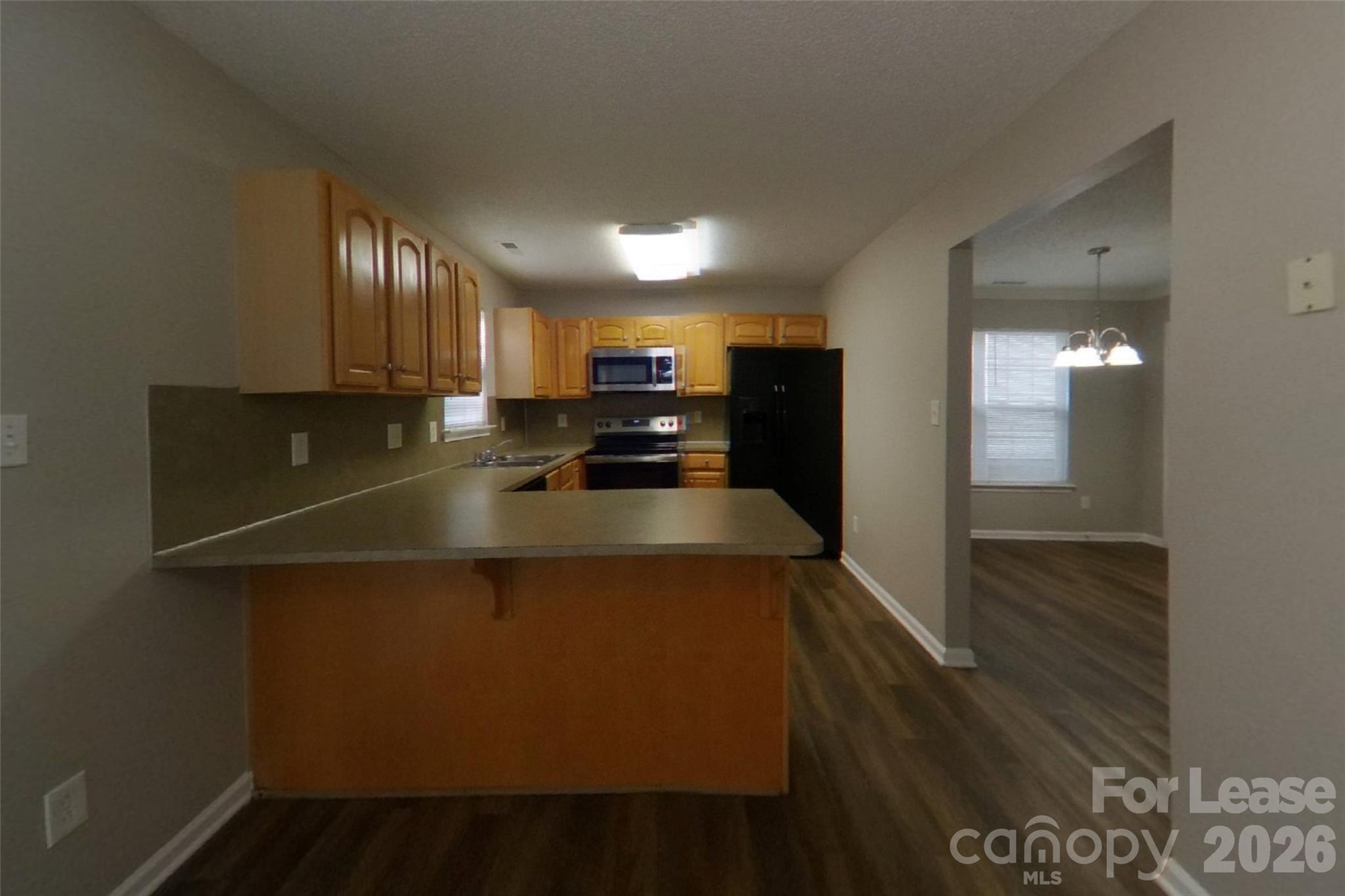 Single Family Residence at 445 Amir Circle, Matthews, photo 4 of 15