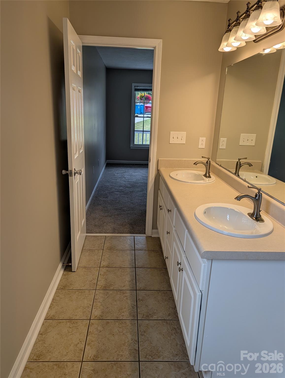 Primary Bathroom - 5519 Winding Oak Drive, Hickory
