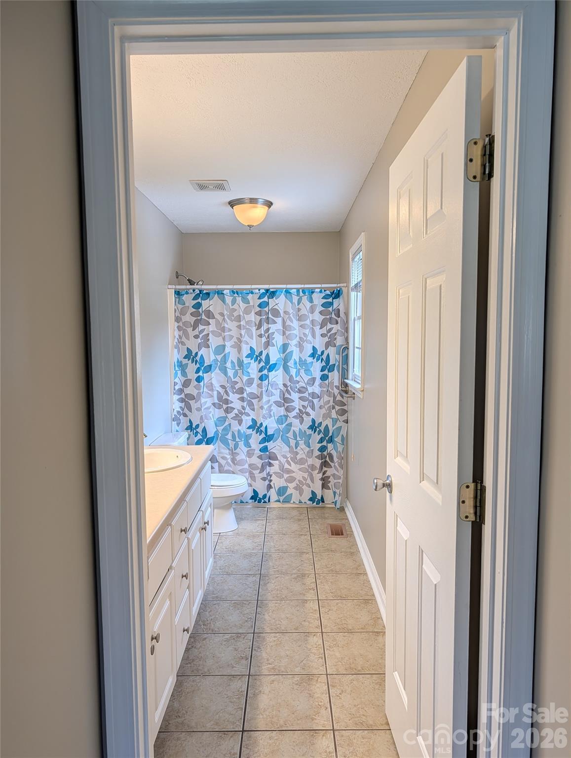 Primary Bathroom - 5519 Winding Oak Drive, Hickory