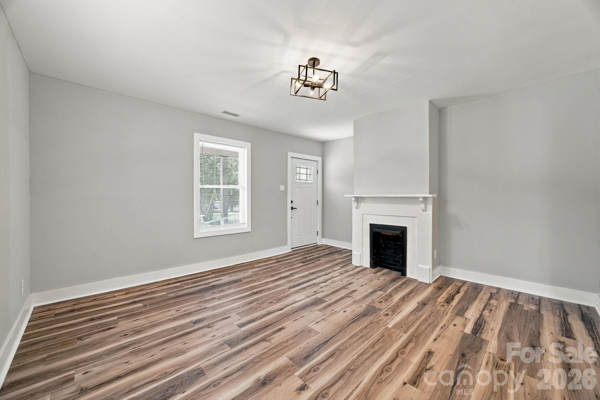 Single Family Residence at 1286 Elmwood Avenue, Lancaster, photo 10 of 31