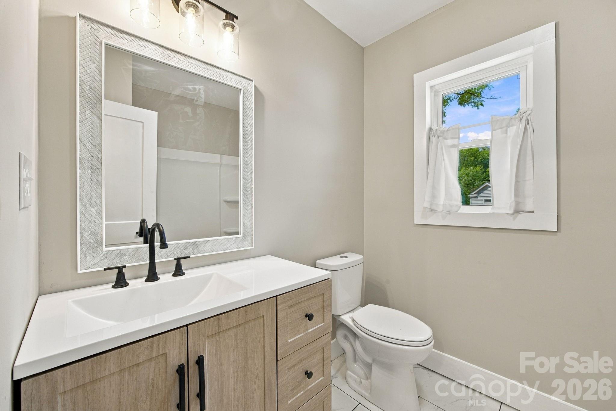 Single Family Residence at 1286 Elmwood Avenue, Lancaster, photo 18 of 31