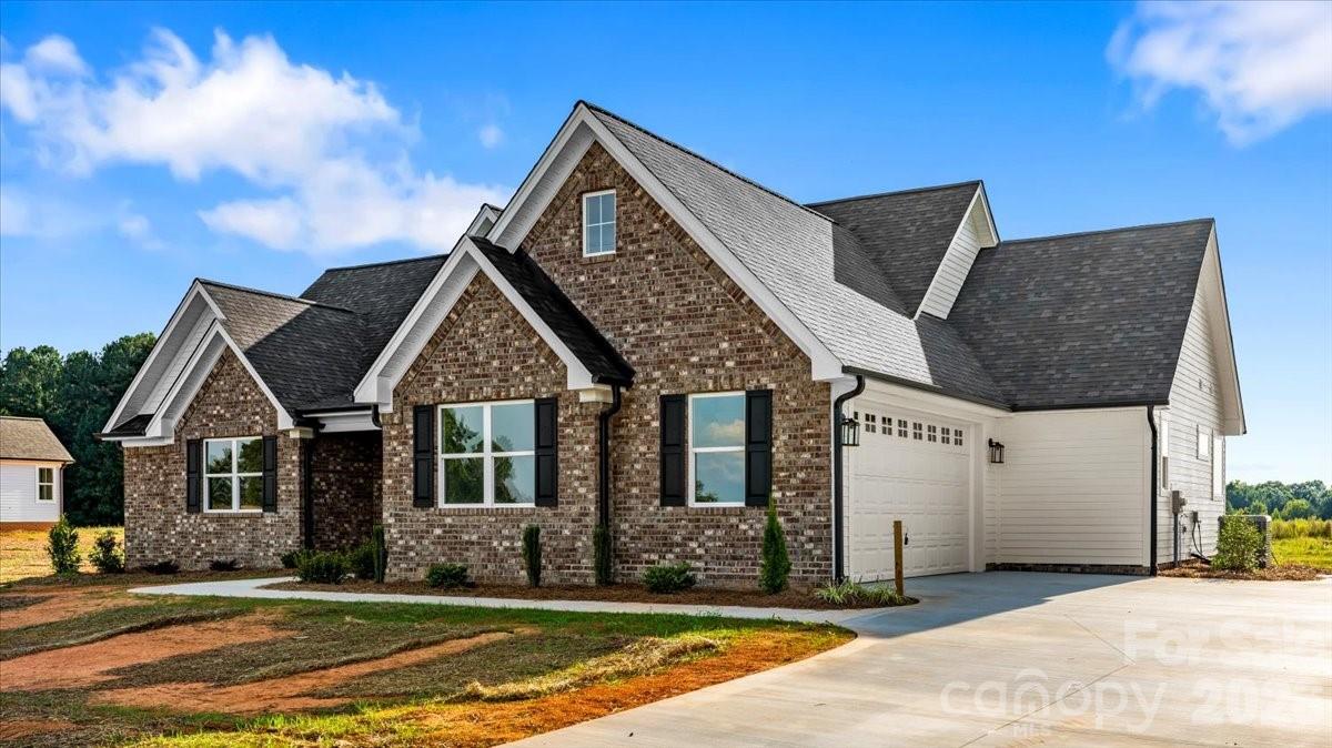 Single Family Residence at 132 Greenhill Road, Mocksville, photo 3 of 48