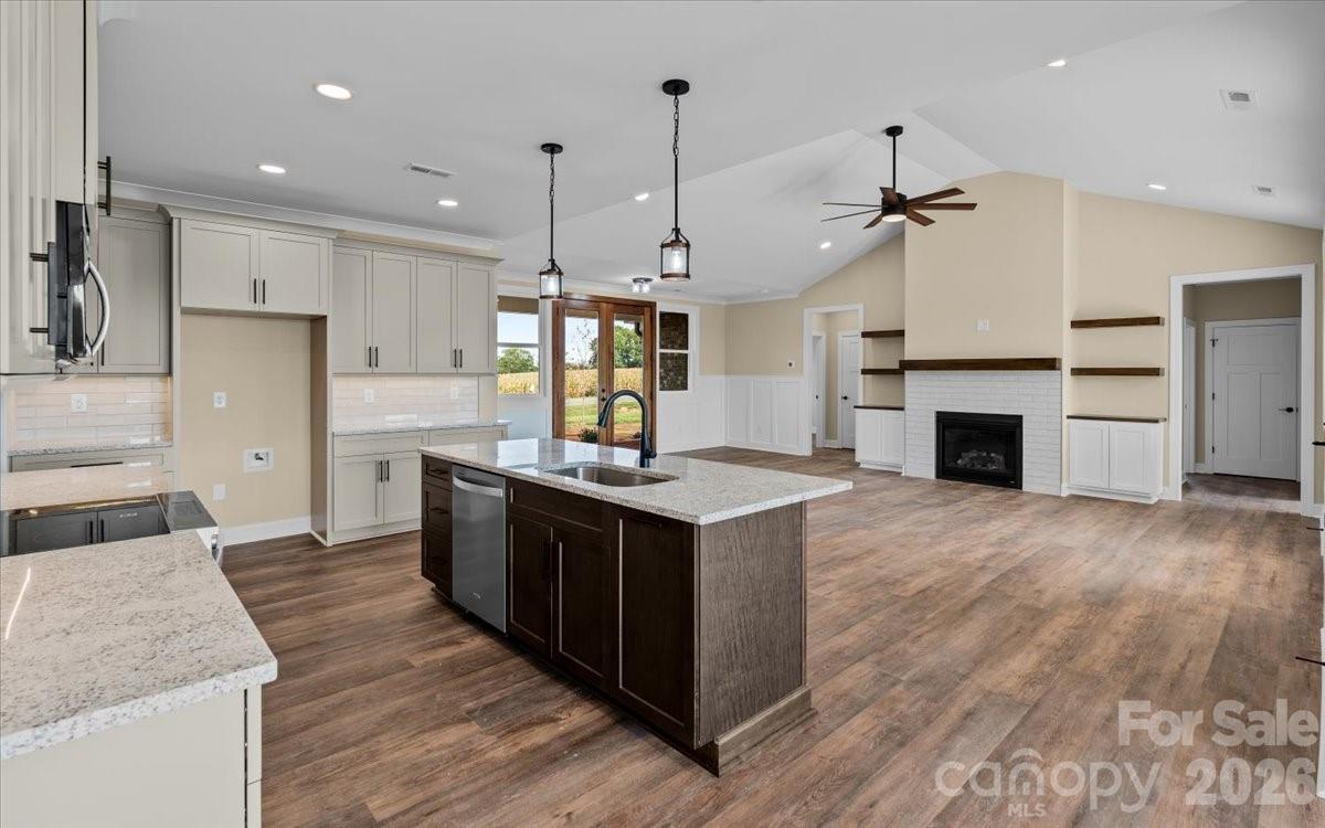 Single Family Residence at 132 Greenhill Road, Mocksville, photo 17 of 48