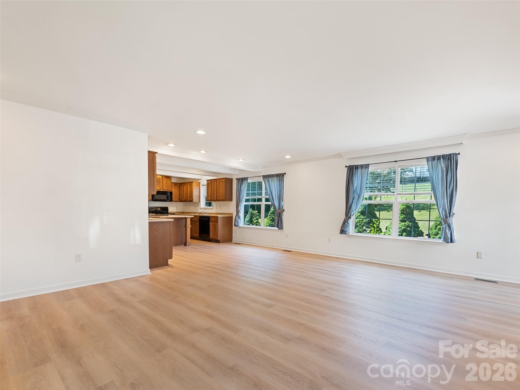 Single Family Residence at 10 Enochs Way, Fletcher, photo 9 of 21