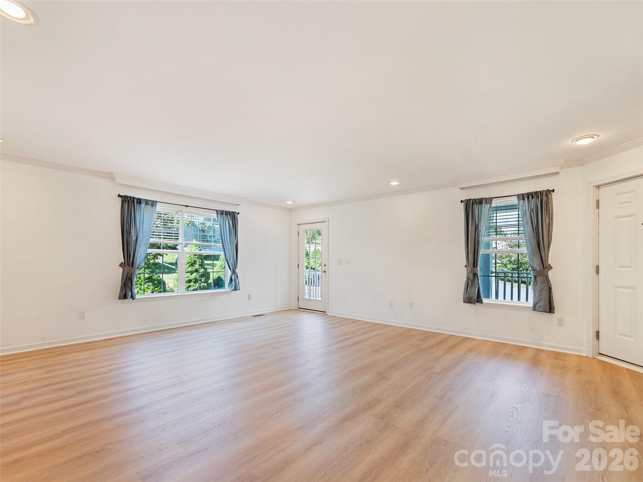 Single Family Residence at 10 Enochs Way, Fletcher, photo 10 of 21