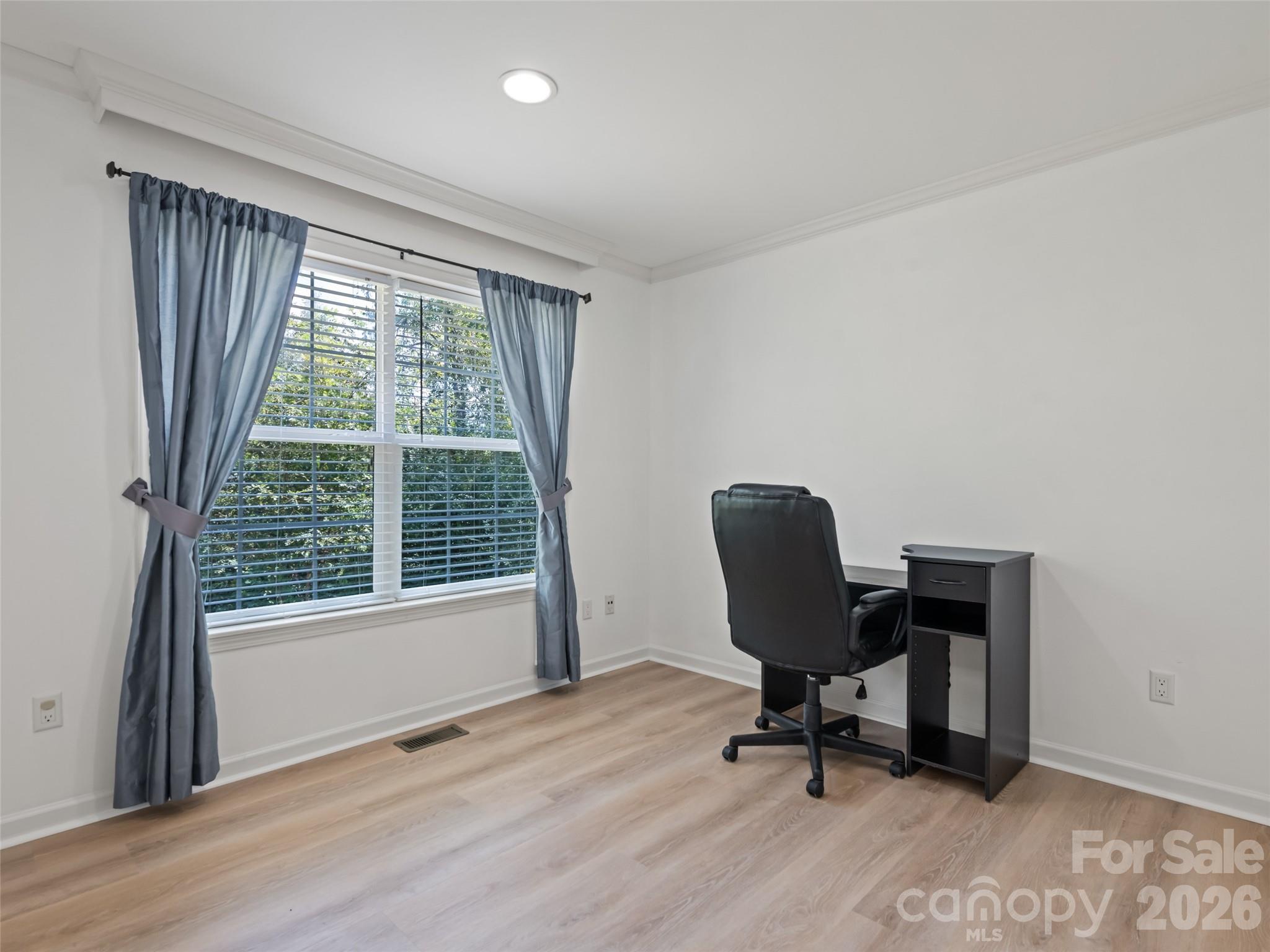 Single Family Residence at 10 Enochs Way, Fletcher, photo 17 of 21