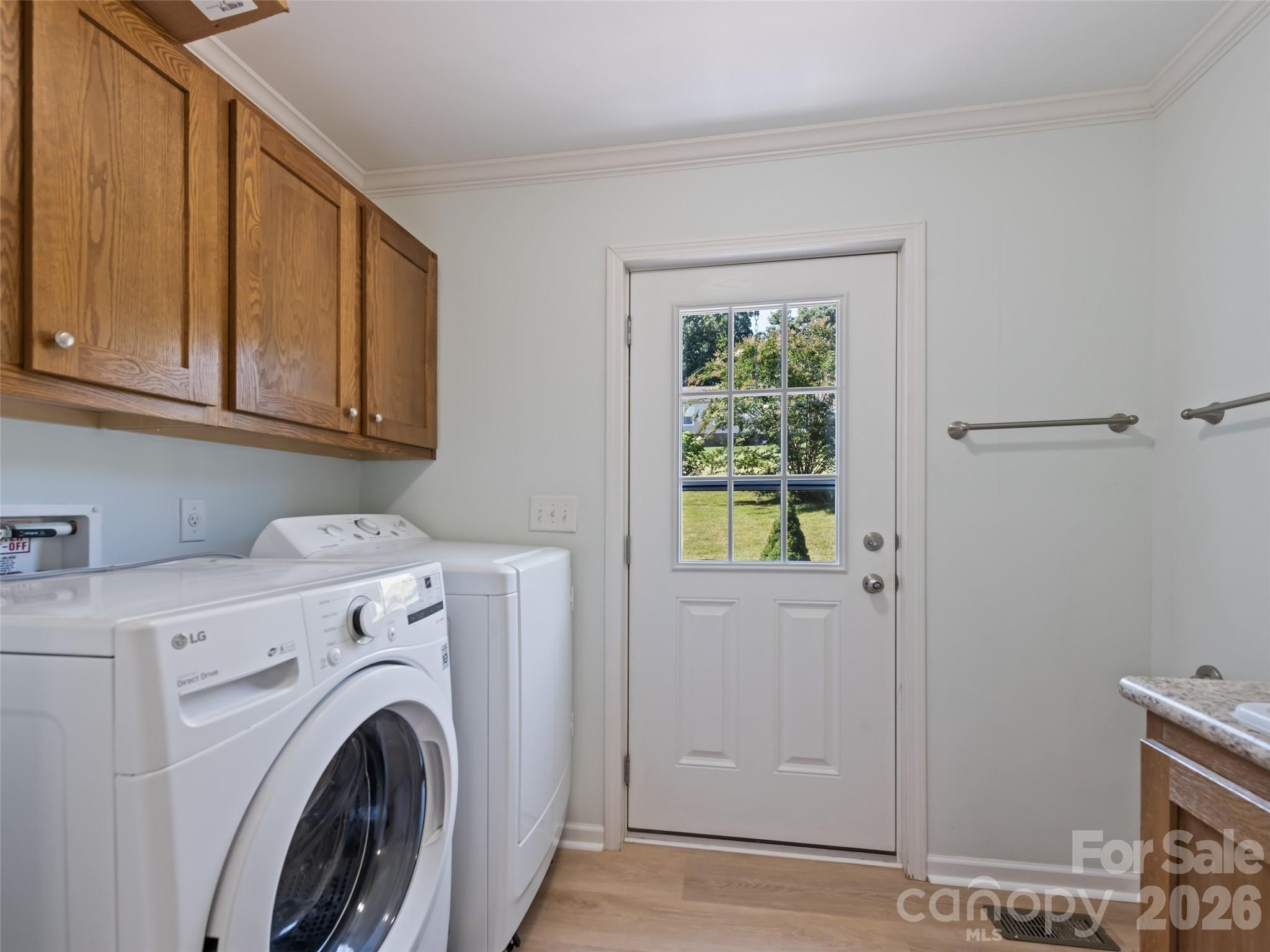 Single Family Residence at 10 Enochs Way, Fletcher, photo 19 of 21
