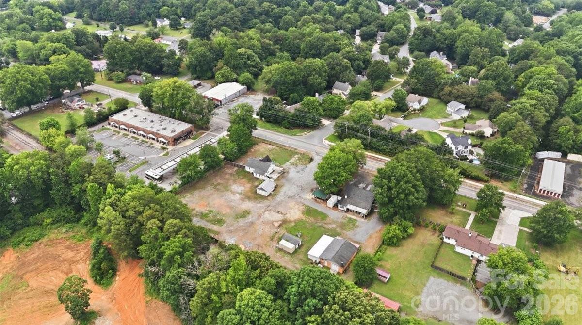 Business at 16008 Old Statesville Road, Huntersville