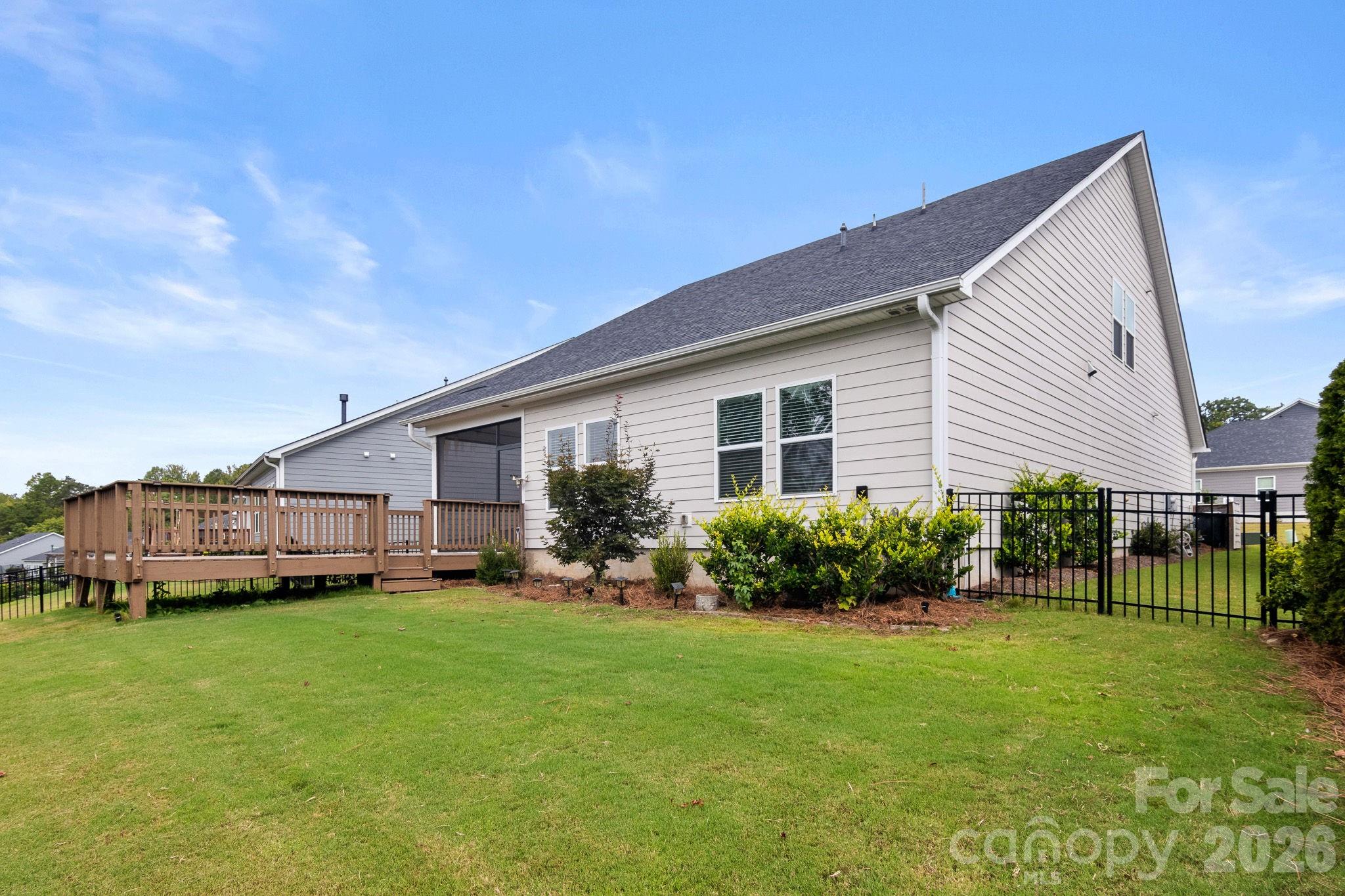 Single Family Residence at 2161 Cherrybark Court, Denver, photo 5 of 43
