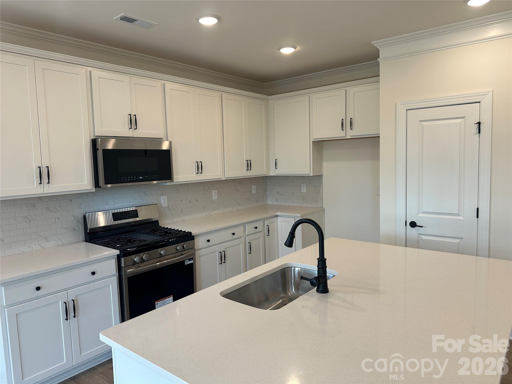 Kitchen - 8414 Acadia Parkway, Sherrills Ford