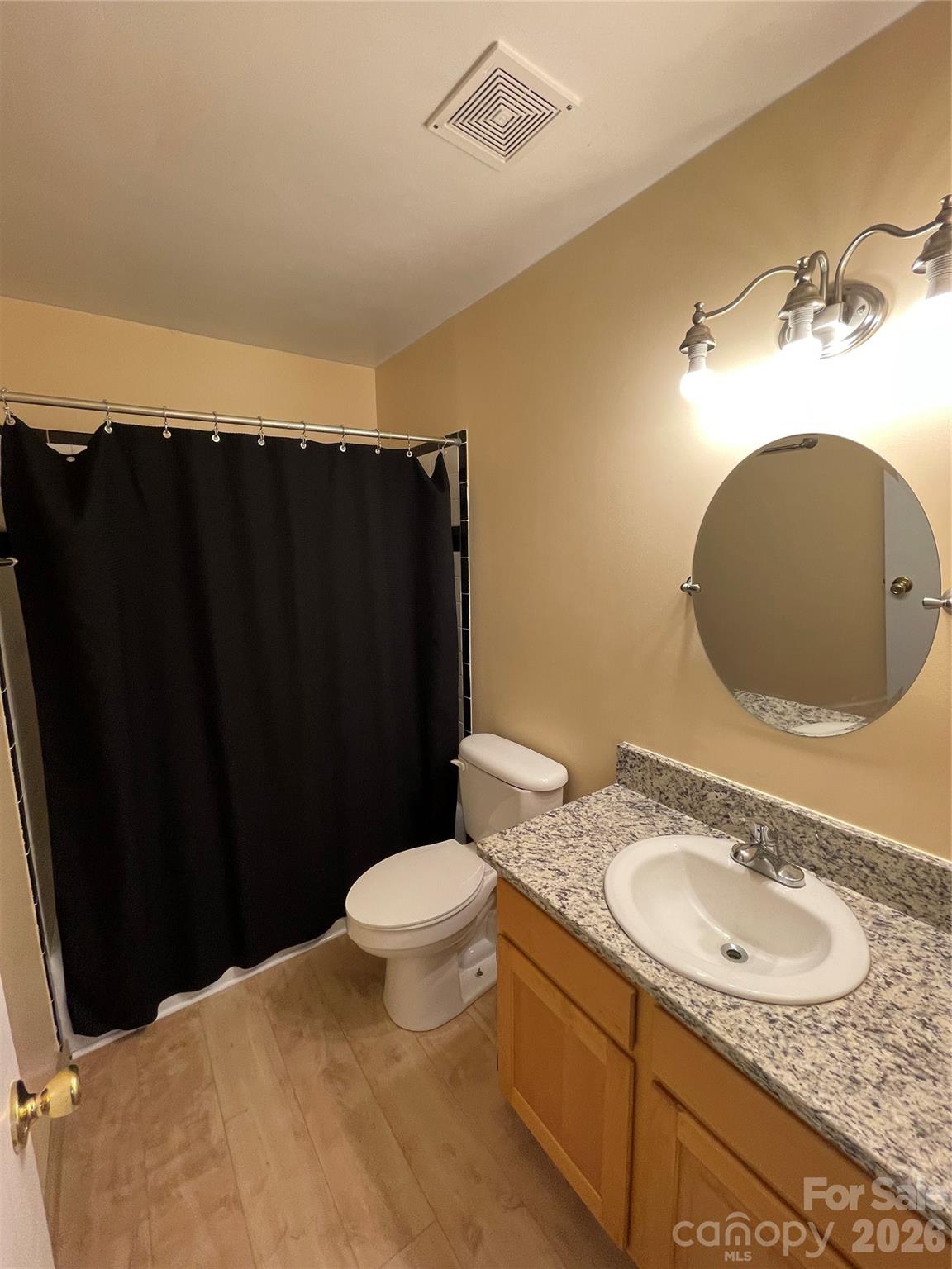 Condominium at 1300 Larchmont Place, Salisbury, photo 9 of 13