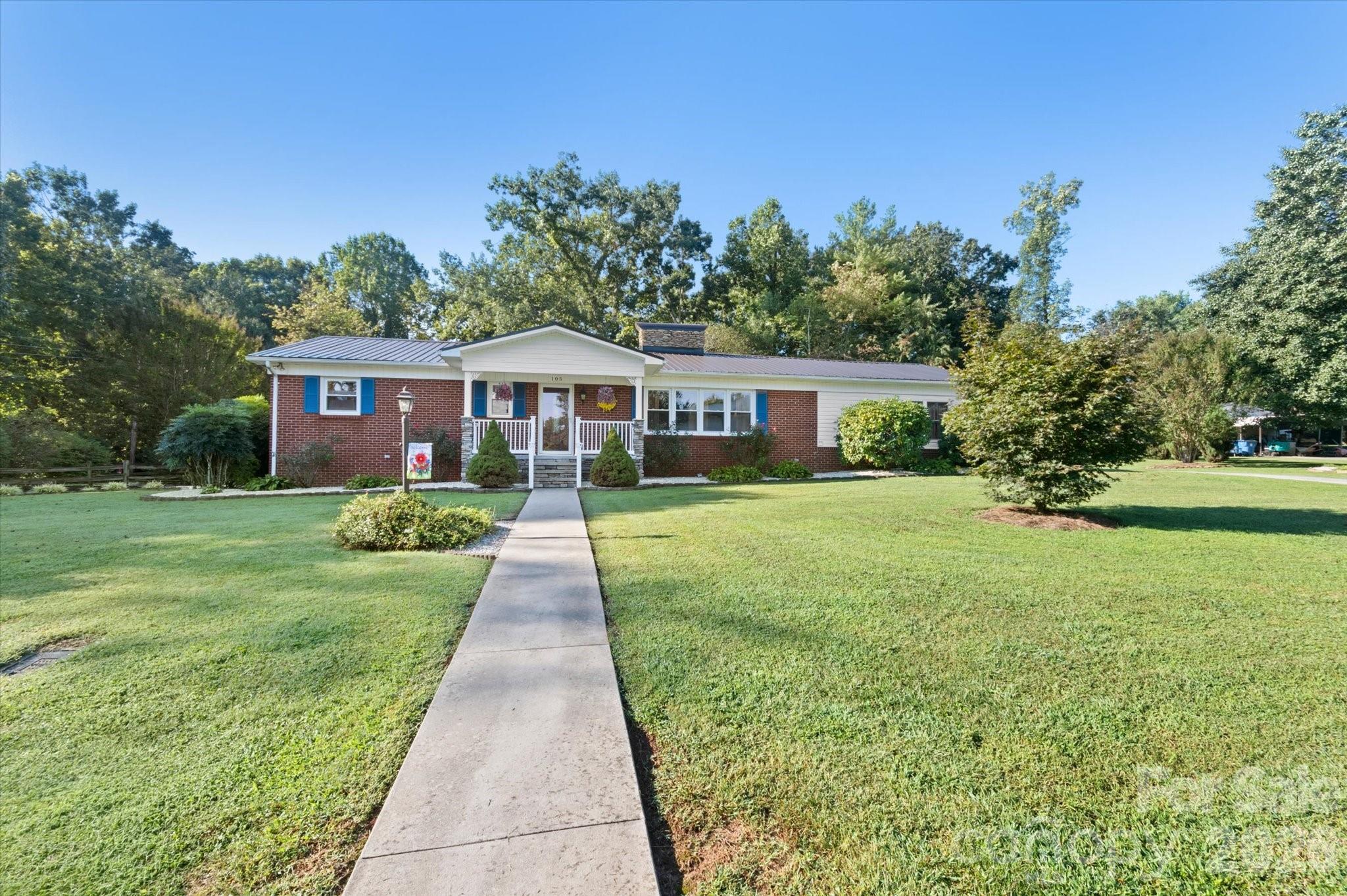 Single Family Residence at 105 Merrywood Drive, Lenoir, photo 36 of 46