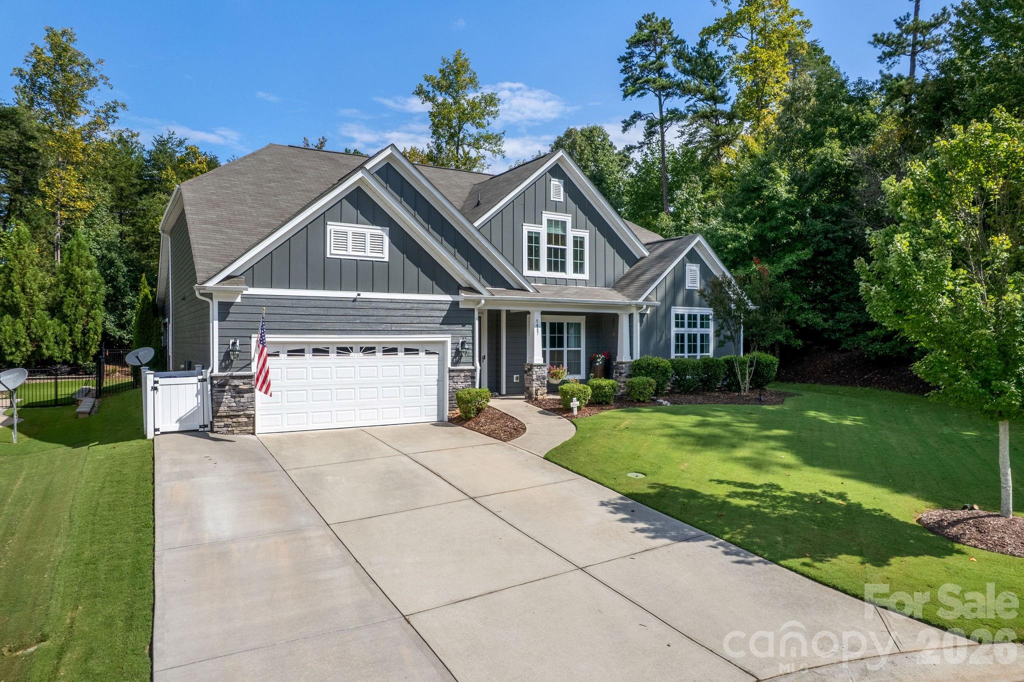 Single Family Residence at 5487 Sapwood Court, Denver, photo 5 of 51