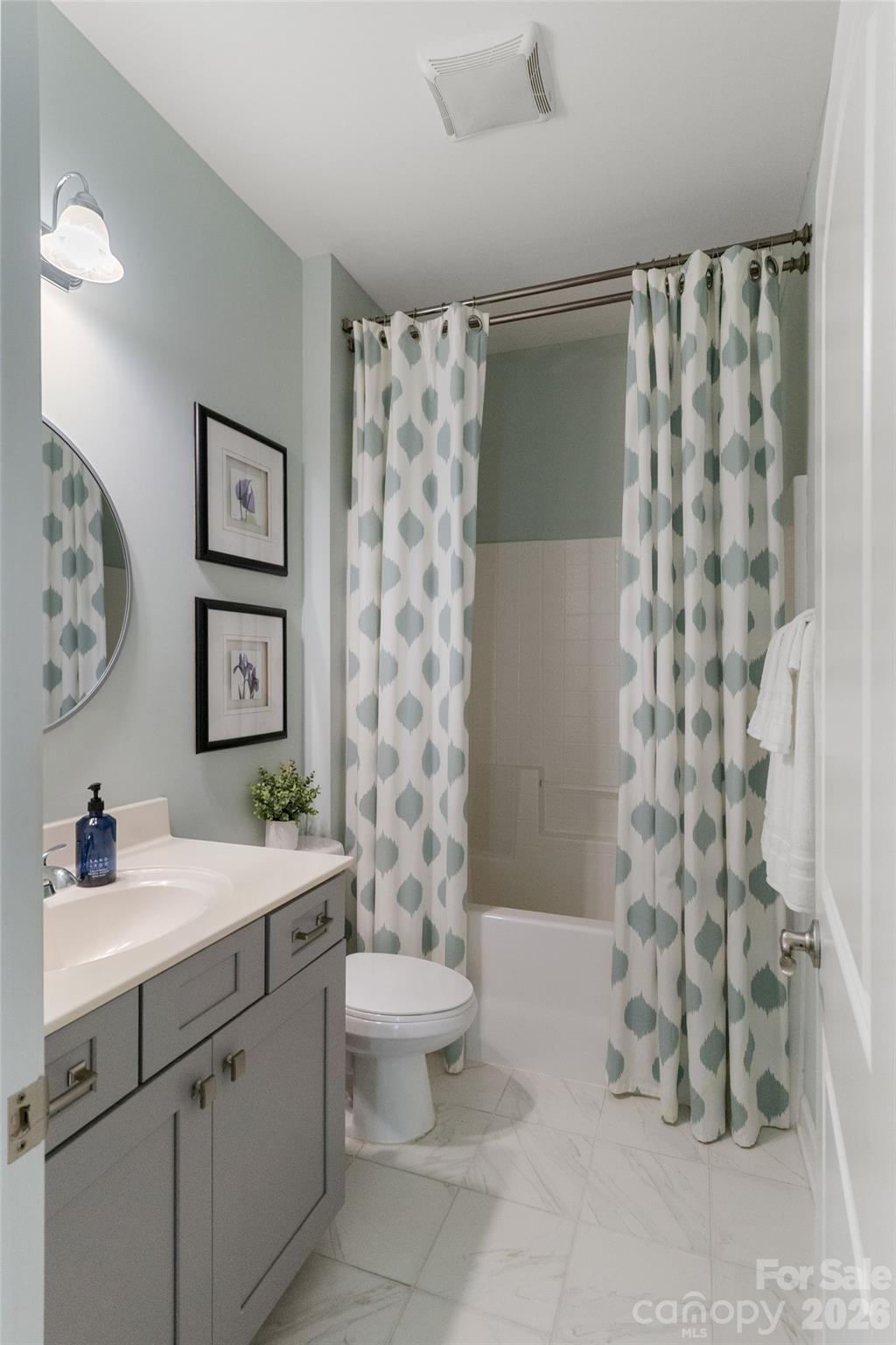 Single Family Residence at 5487 Sapwood Court, Denver, photo 27 of 51
