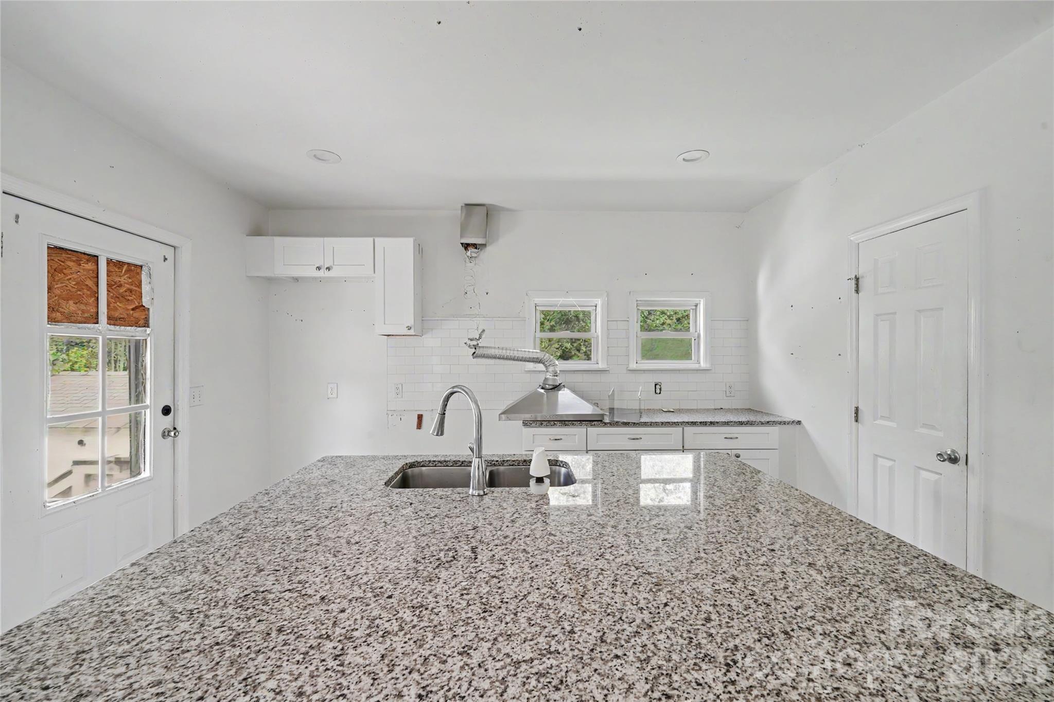 Single Family Residence at 308 Oakland Avenue, Belmont, photo 3 of 26