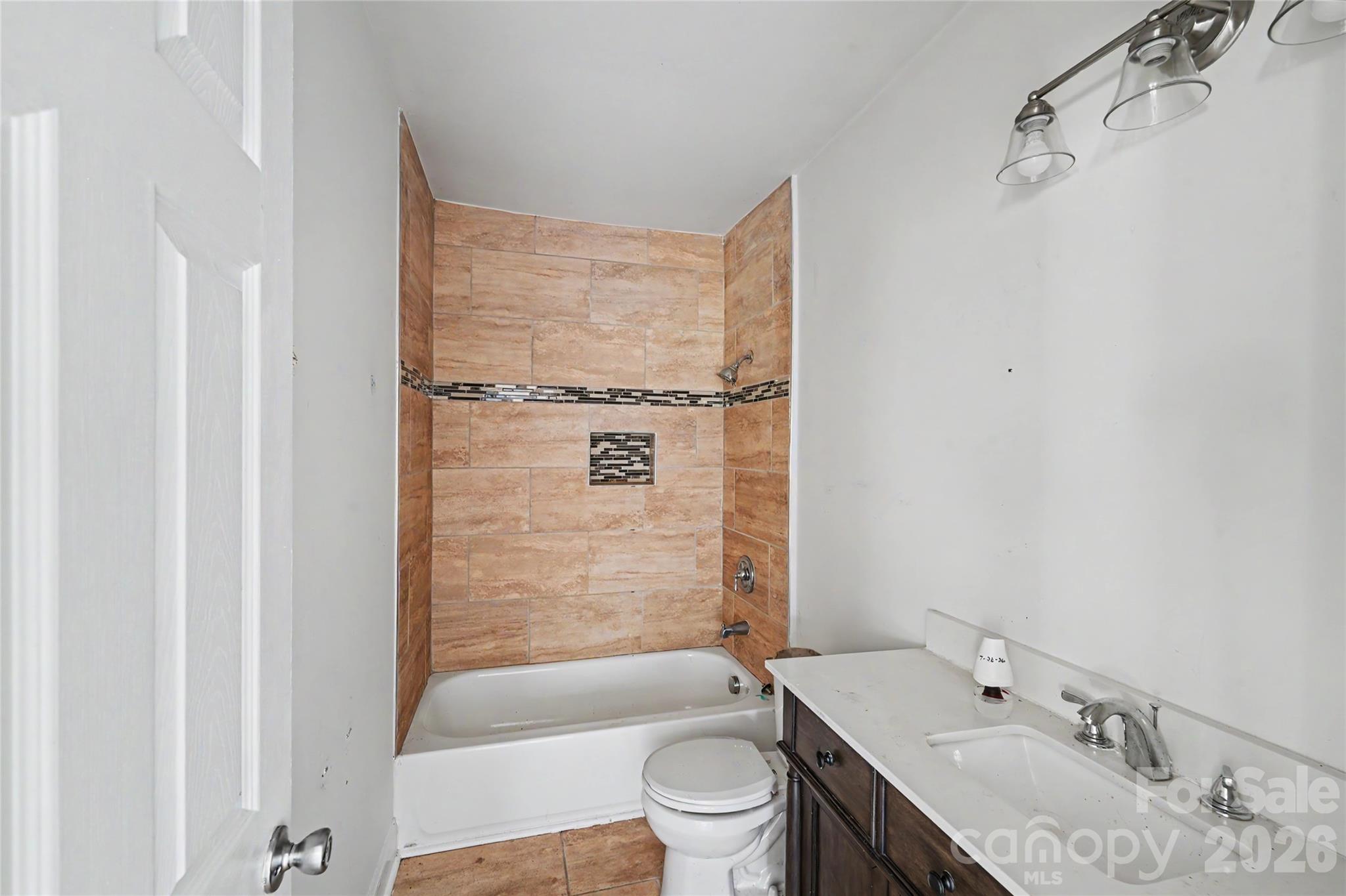 Single Family Residence at 308 Oakland Avenue, Belmont, photo 17 of 26