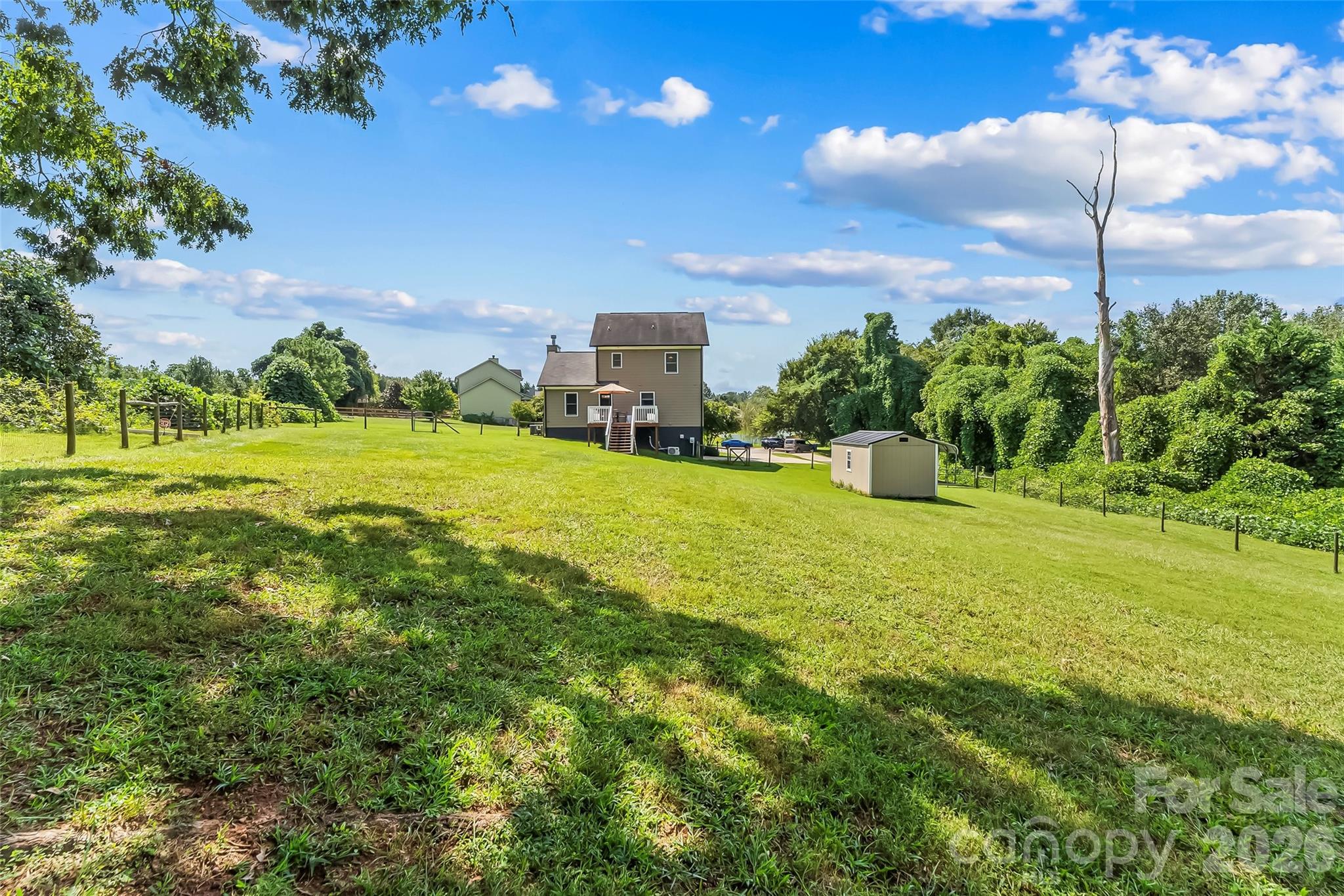 Single Family Residence at 1688 Buffett Circle, Hickory, photo 27 of 39