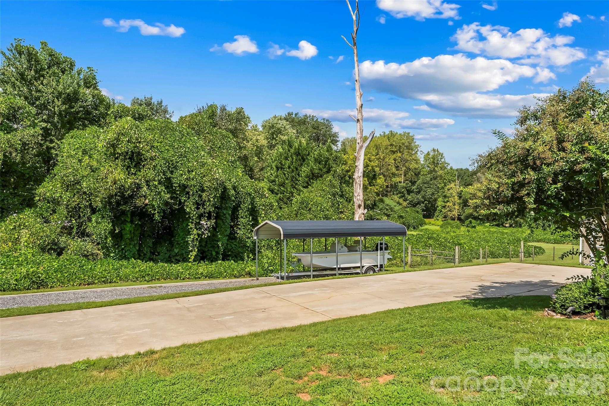 Single Family Residence at 1688 Buffett Circle, Hickory, photo 31 of 39