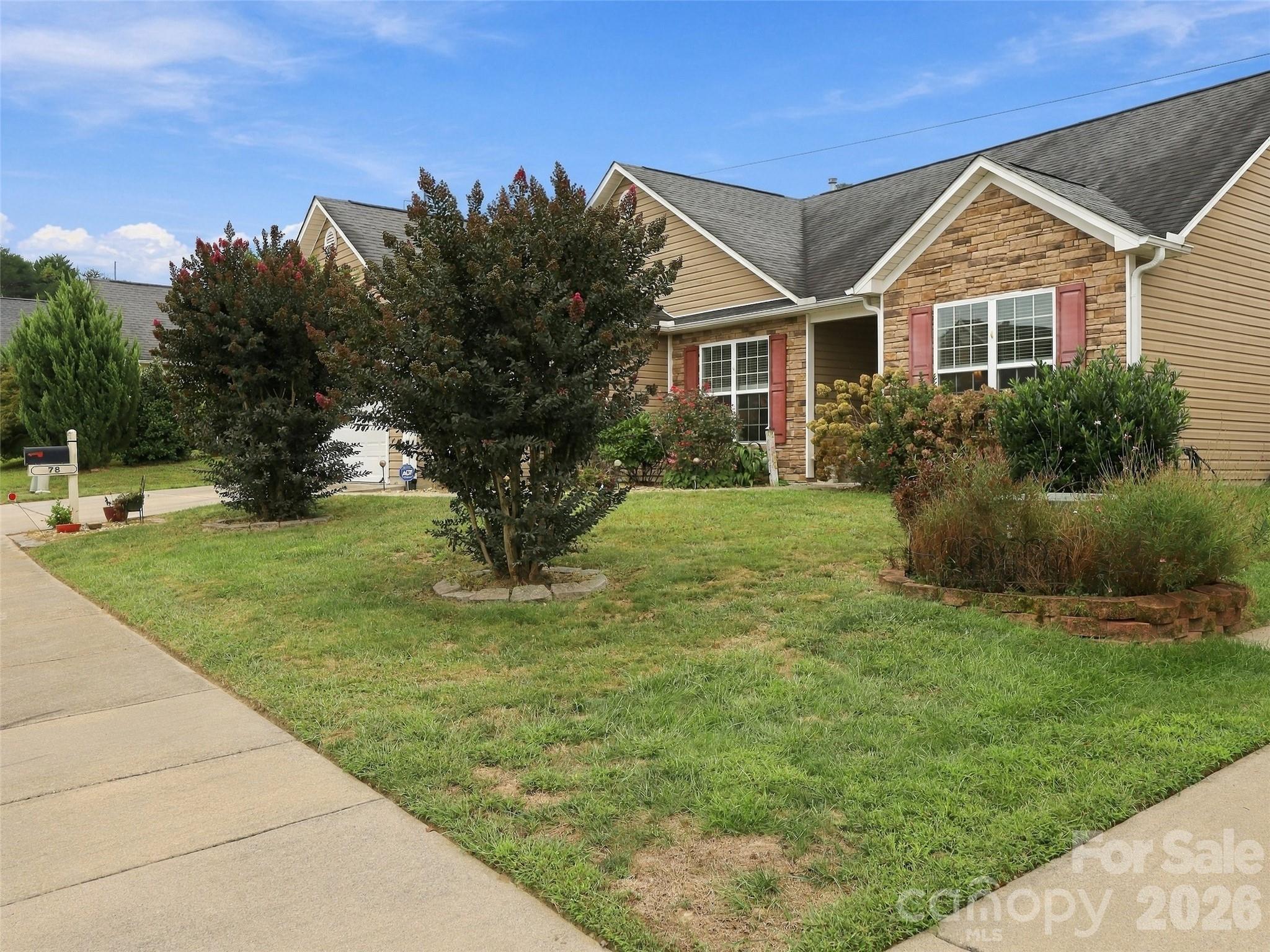 Single Family Residence at 78 Brookstone Court, Hendersonville, photo 41 of 48