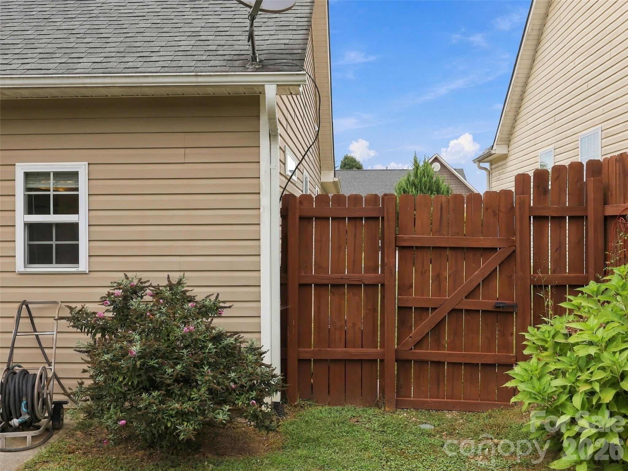 Single Family Residence at 78 Brookstone Court, Hendersonville, photo 44 of 48