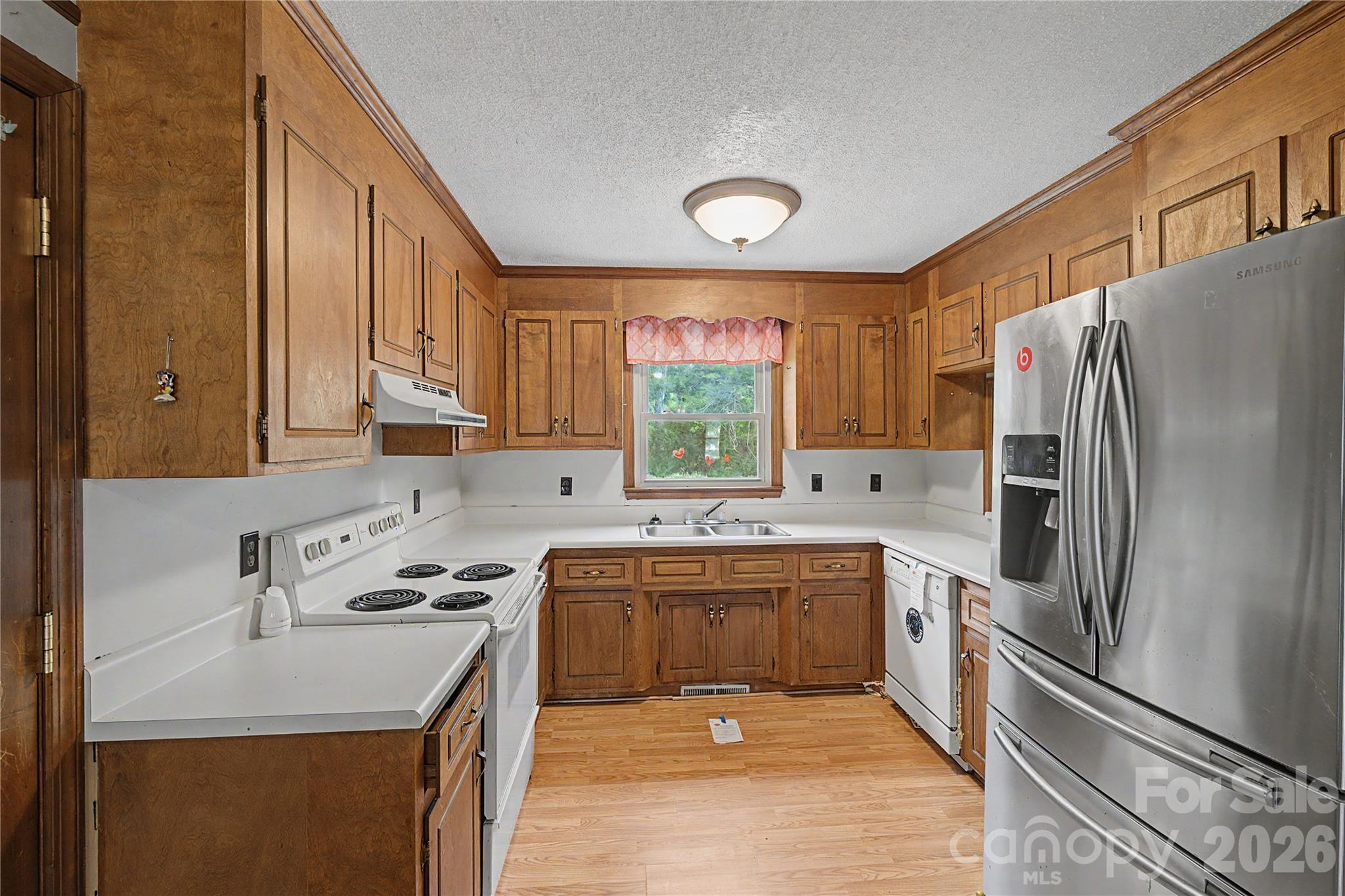 Single Family Residence at 102 Nob Hill Drive, Gaffney, photo 3 of 31